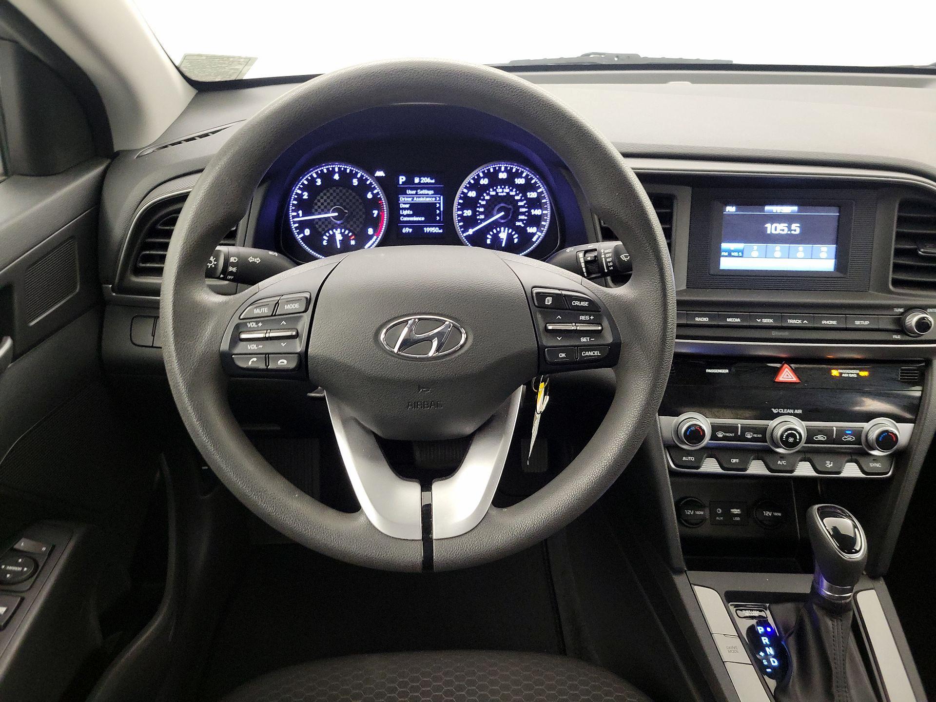Thumbnail: 2020 Hyundai Elantra - 10