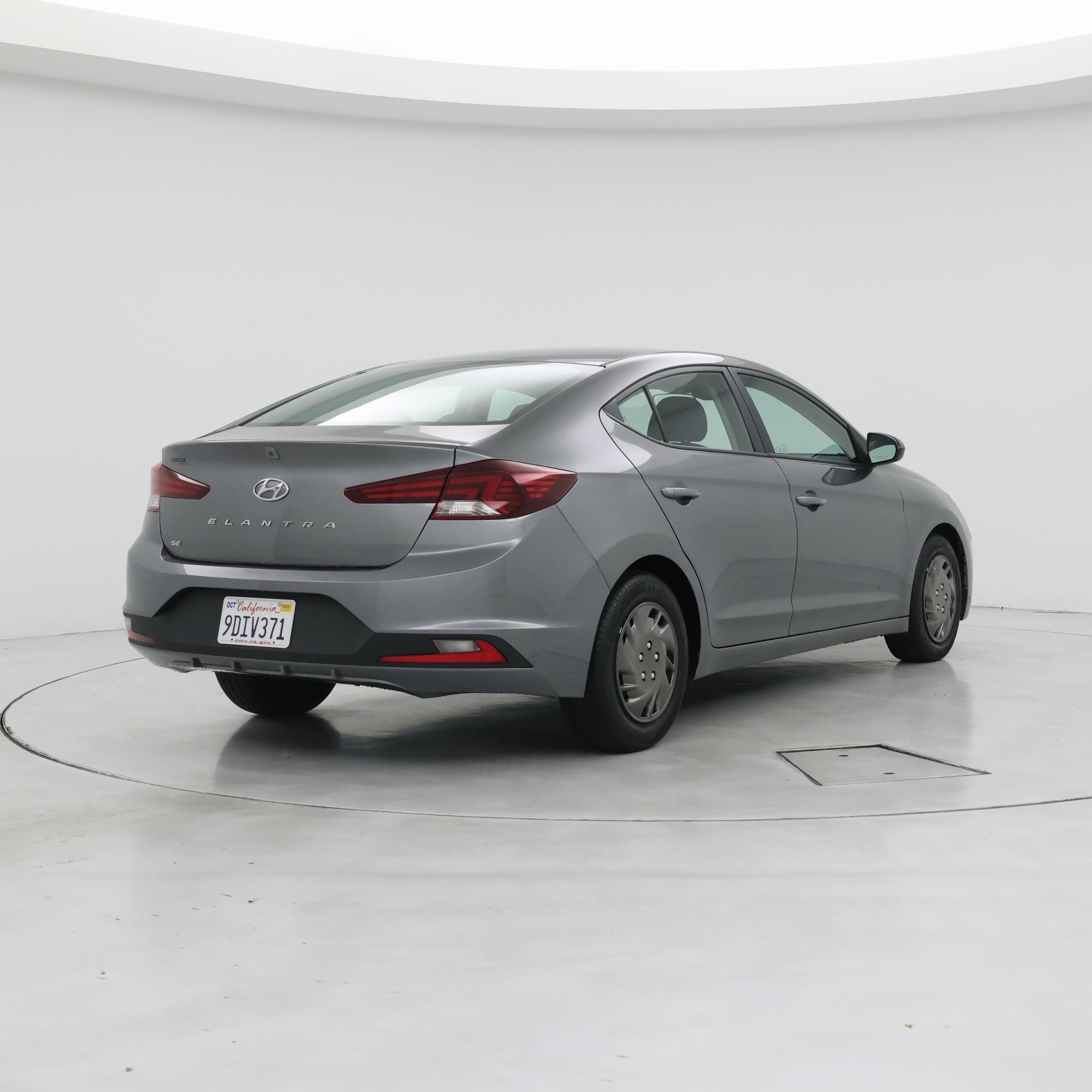 Thumbnail: 2020 Hyundai Elantra - 8