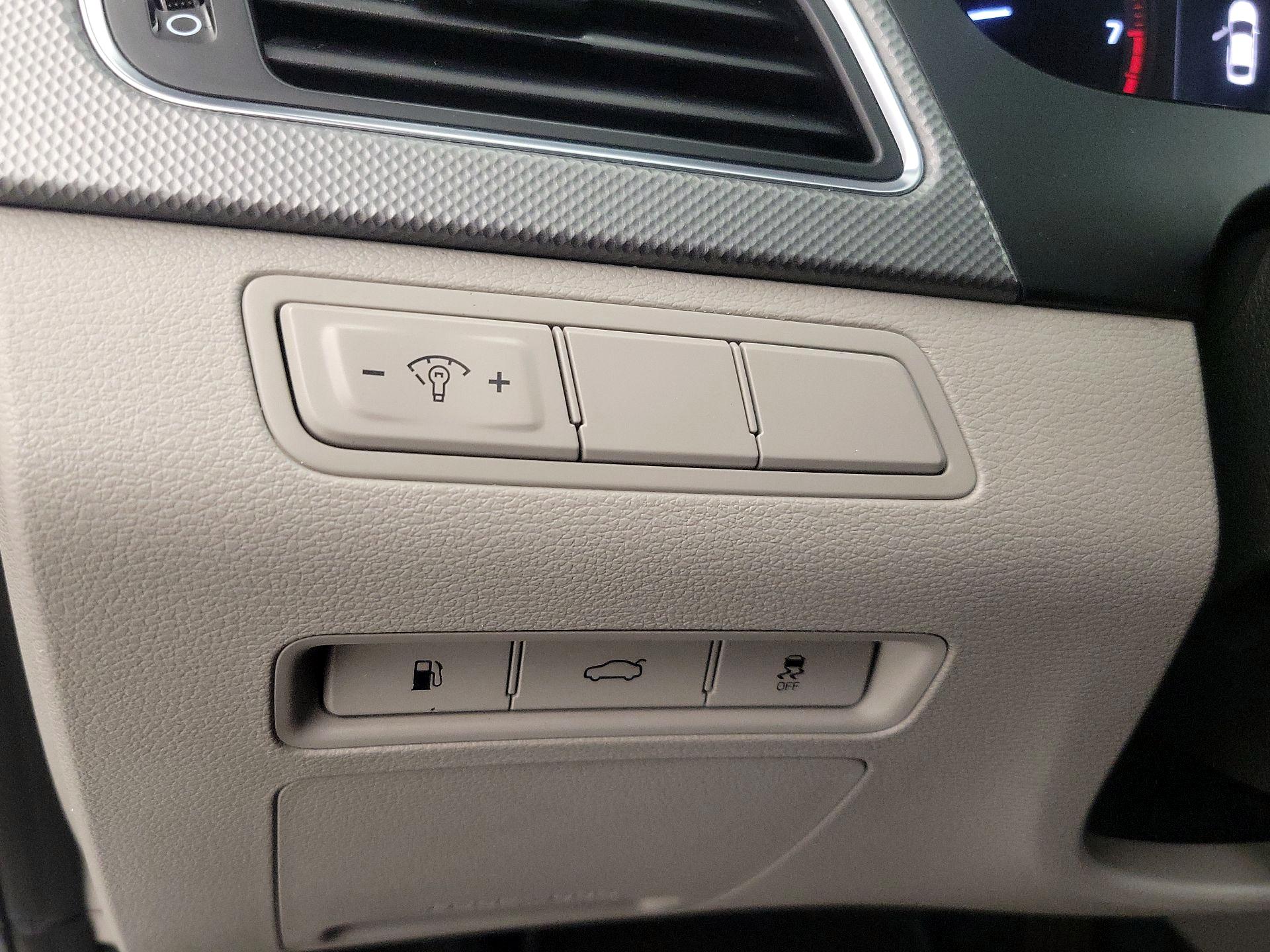 Thumbnail: 2015 Hyundai Sonata - 13