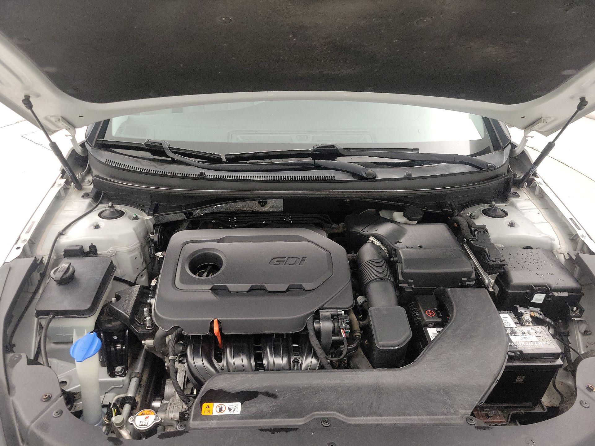 Thumbnail: 2015 Hyundai Sonata - 19