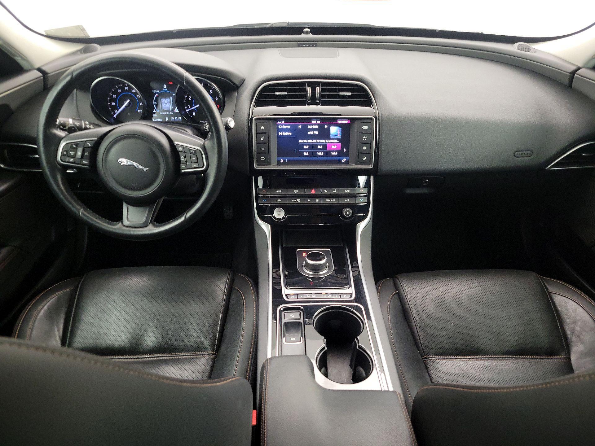 Thumbnail: 2017 Jaguar XE - 9