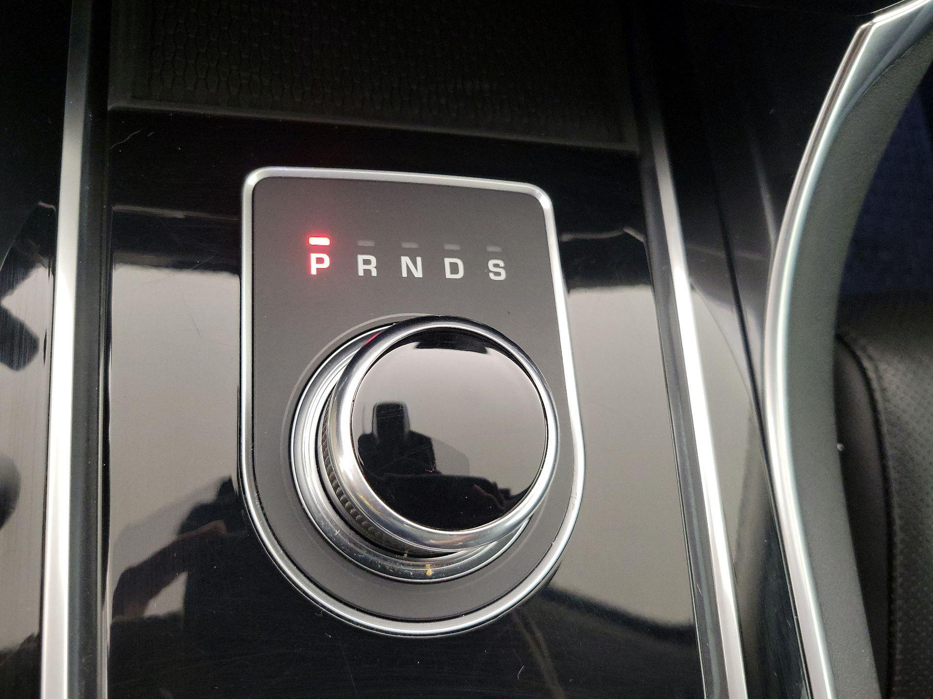 Thumbnail: 2017 Jaguar XE - 16