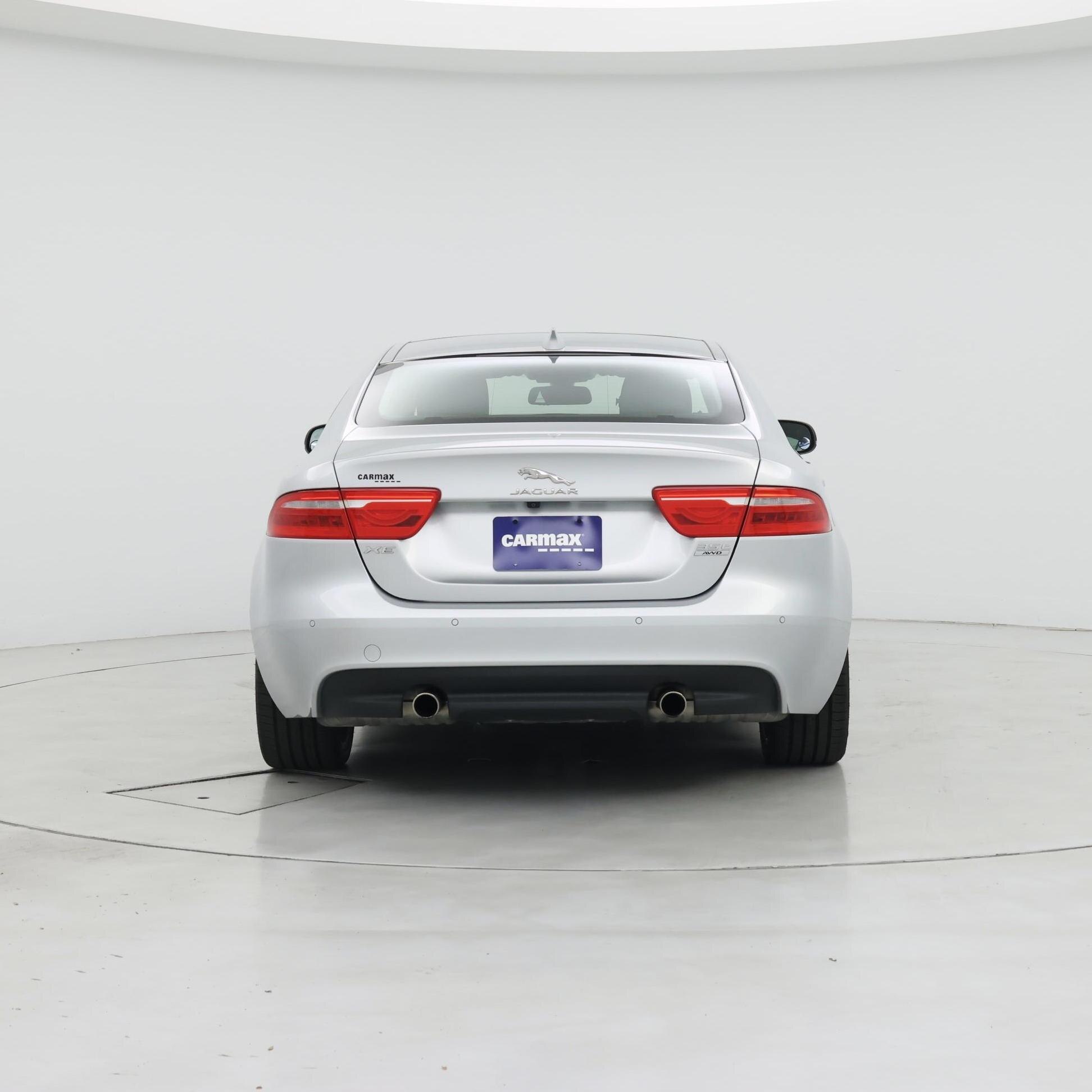 Thumbnail: 2017 Jaguar XE - 6