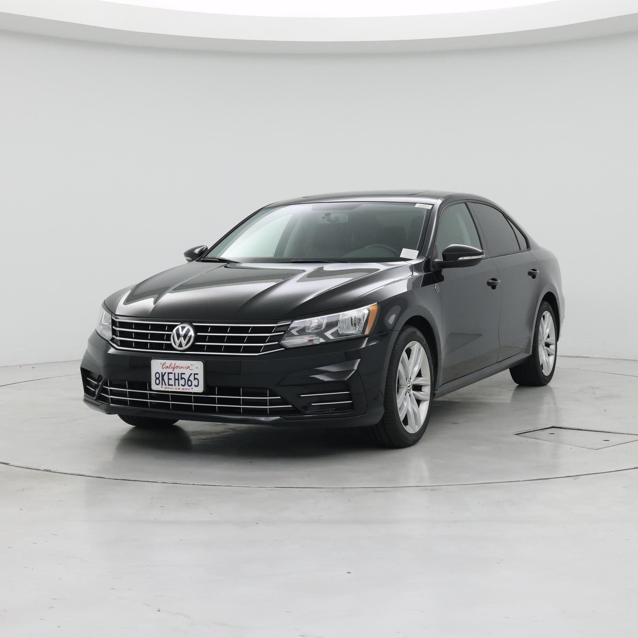 Thumbnail: 2019 Volkswagen Passat - 4