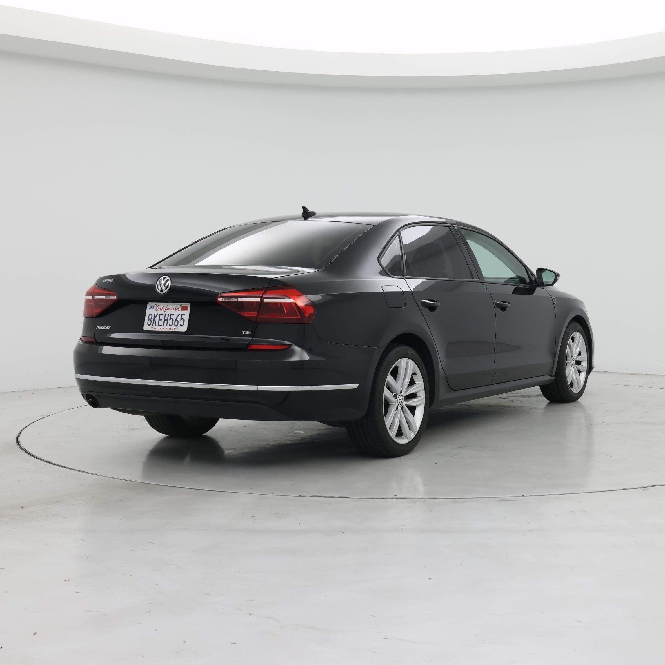 Thumbnail: 2019 Volkswagen Passat - 8
