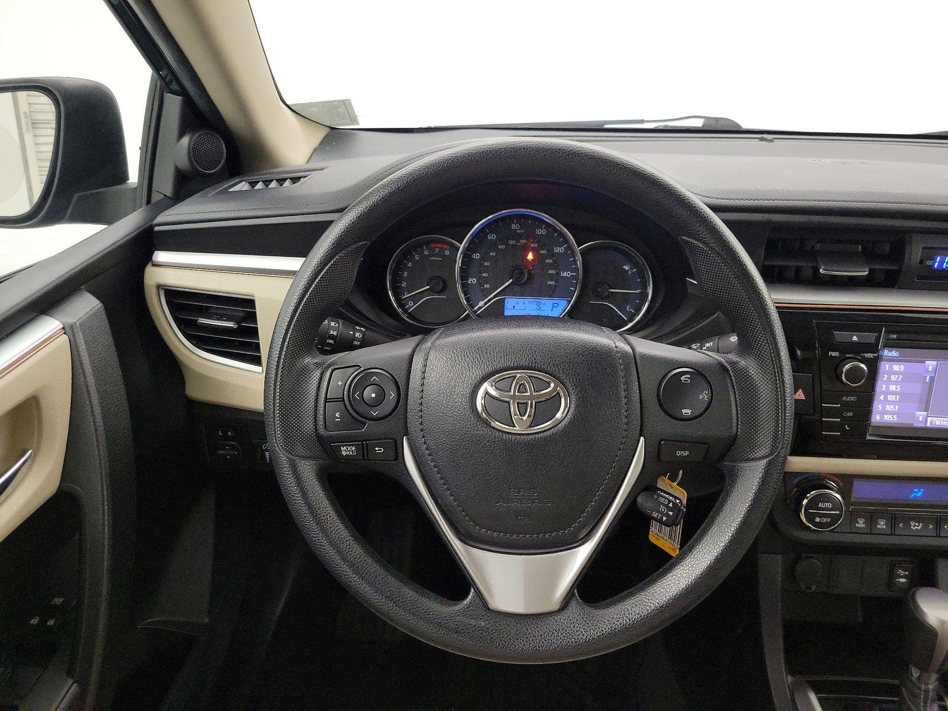 Thumbnail: 2014 Toyota Corolla - 10