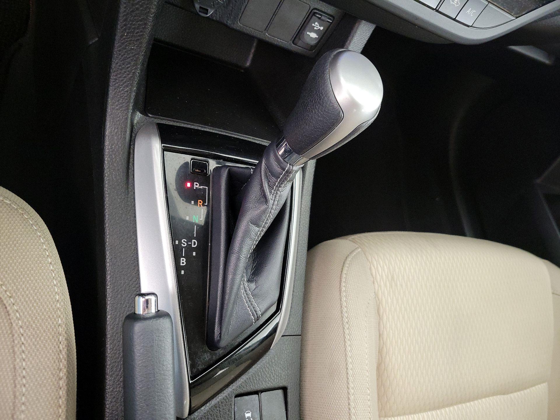 Thumbnail: 2014 Toyota Corolla - 16
