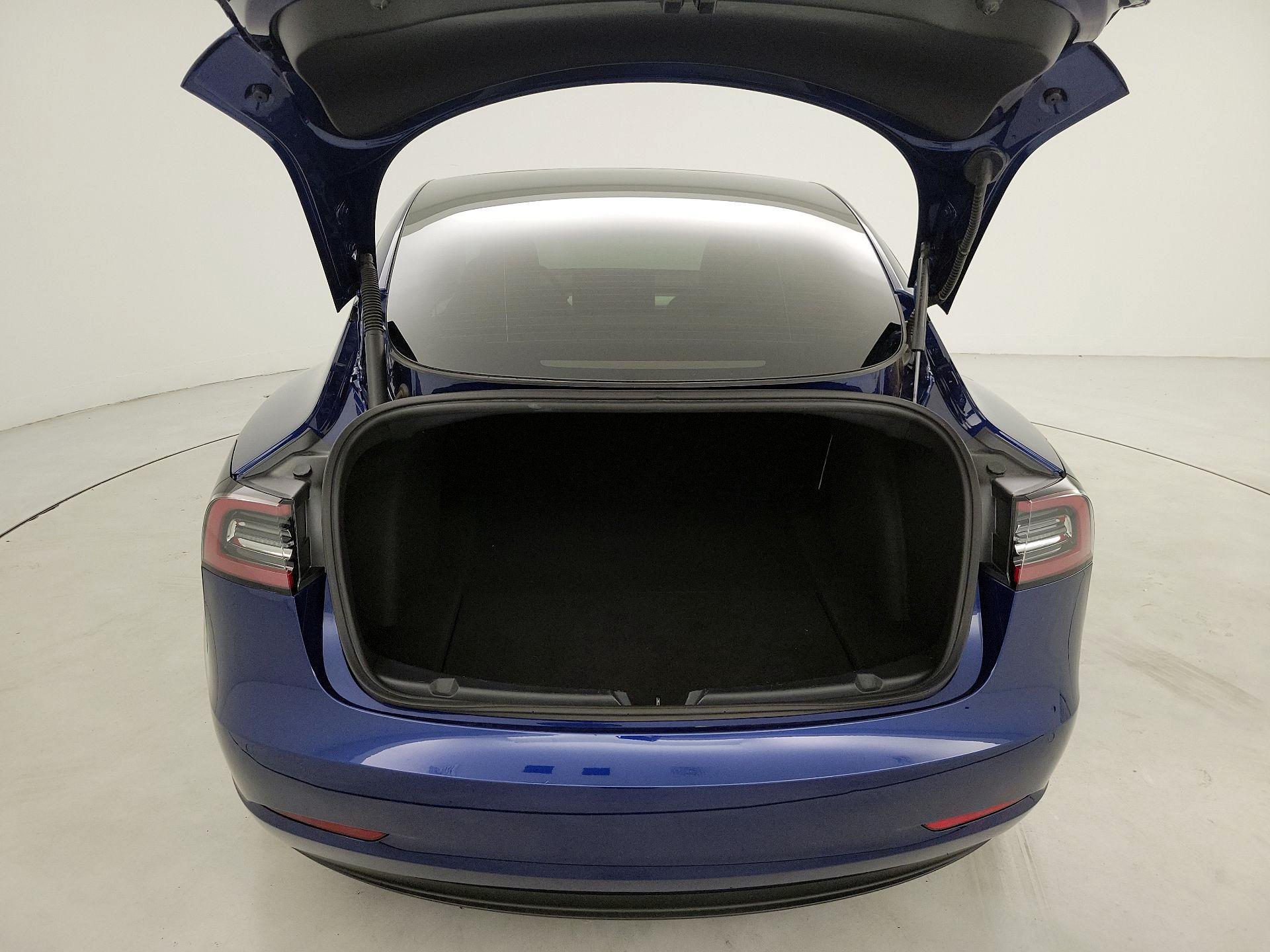 Thumbnail: 2022 Tesla Model 3 - 19