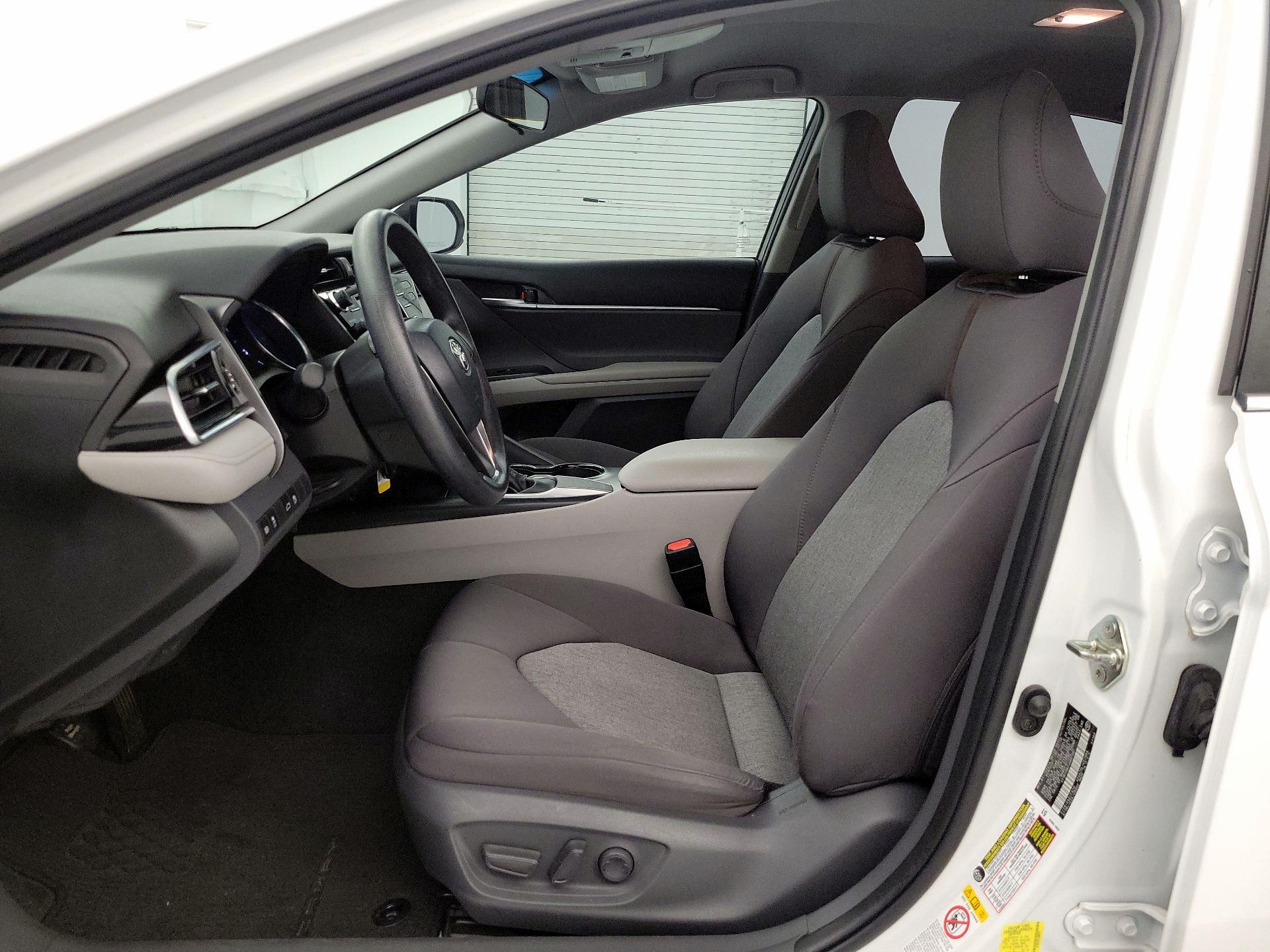Thumbnail: 2018 Toyota Camry - 11