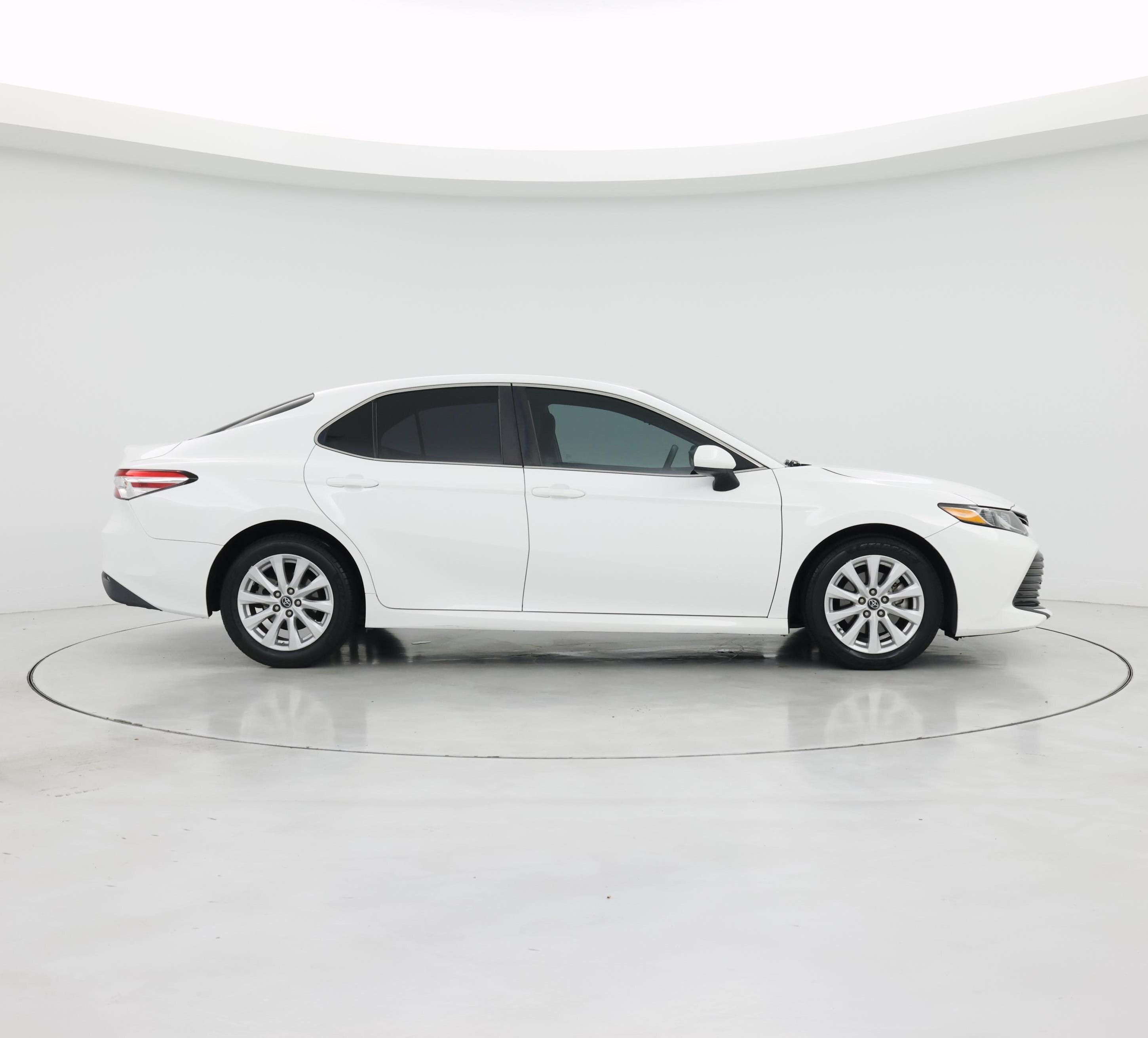 Thumbnail: 2018 Toyota Camry - 7