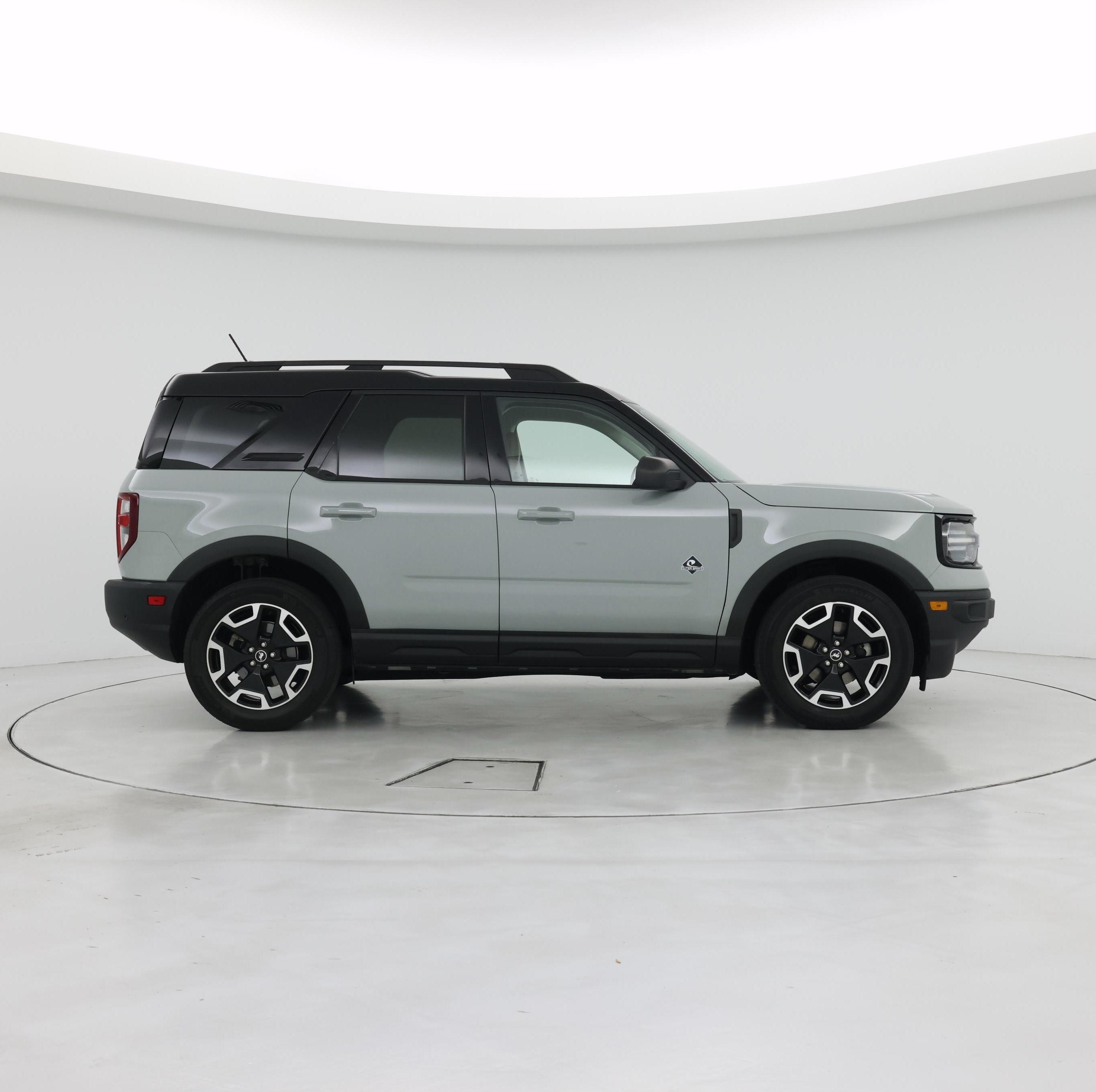 Thumbnail: 2021 Ford Bronco Sport - 7