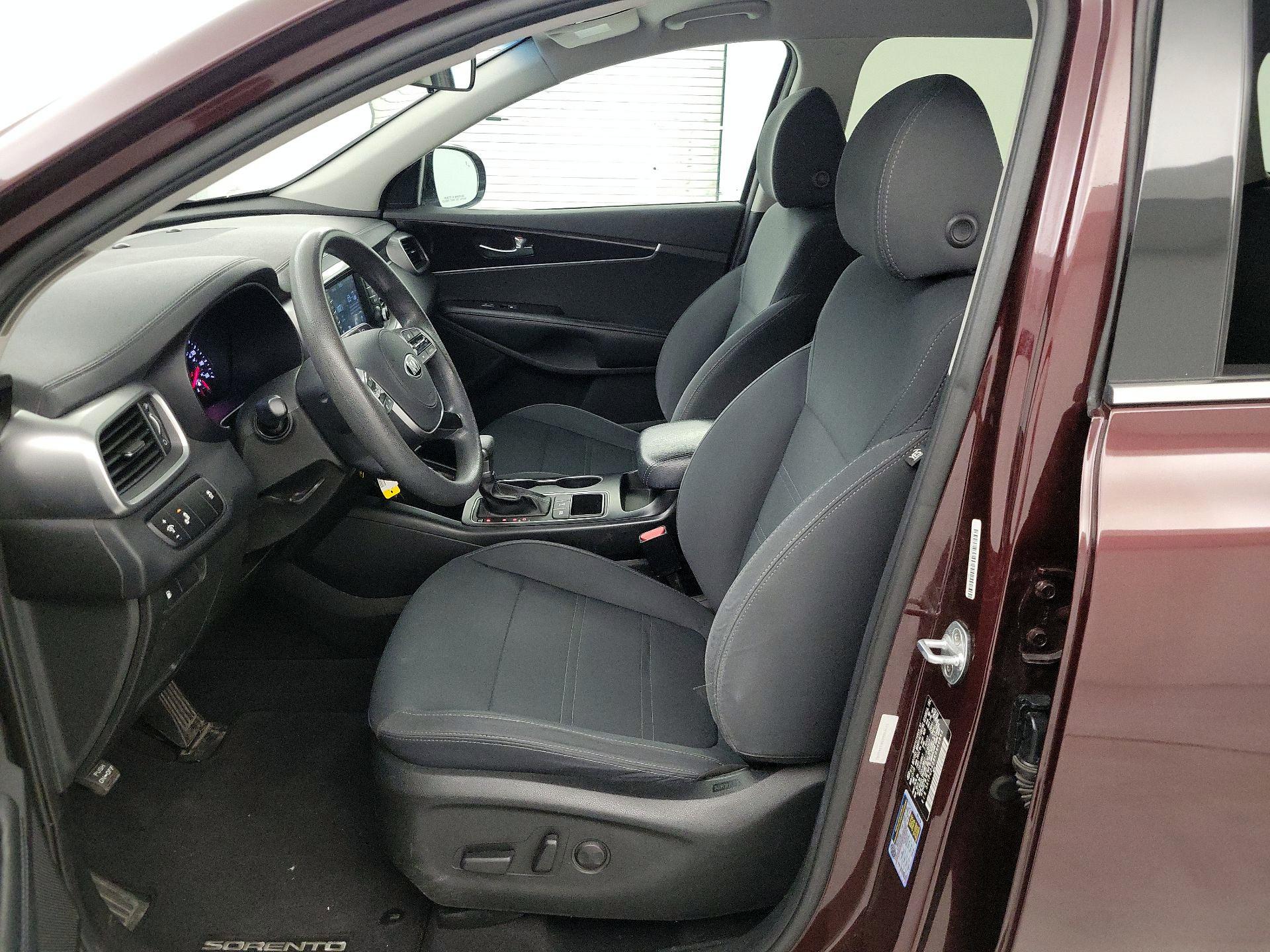 Thumbnail: 2019 Kia Sorento - 11