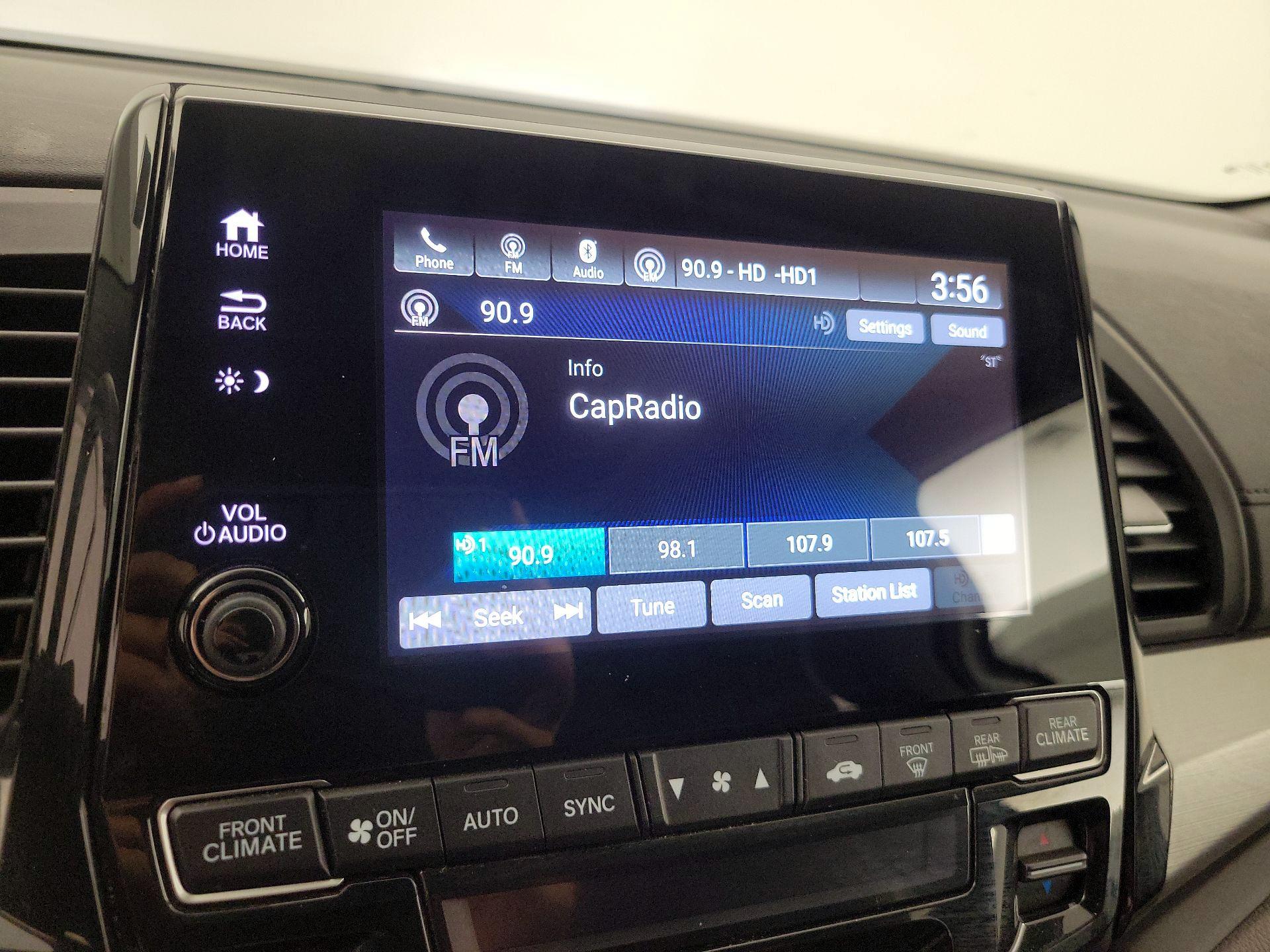 Thumbnail: 2018 Honda Odyssey - 15