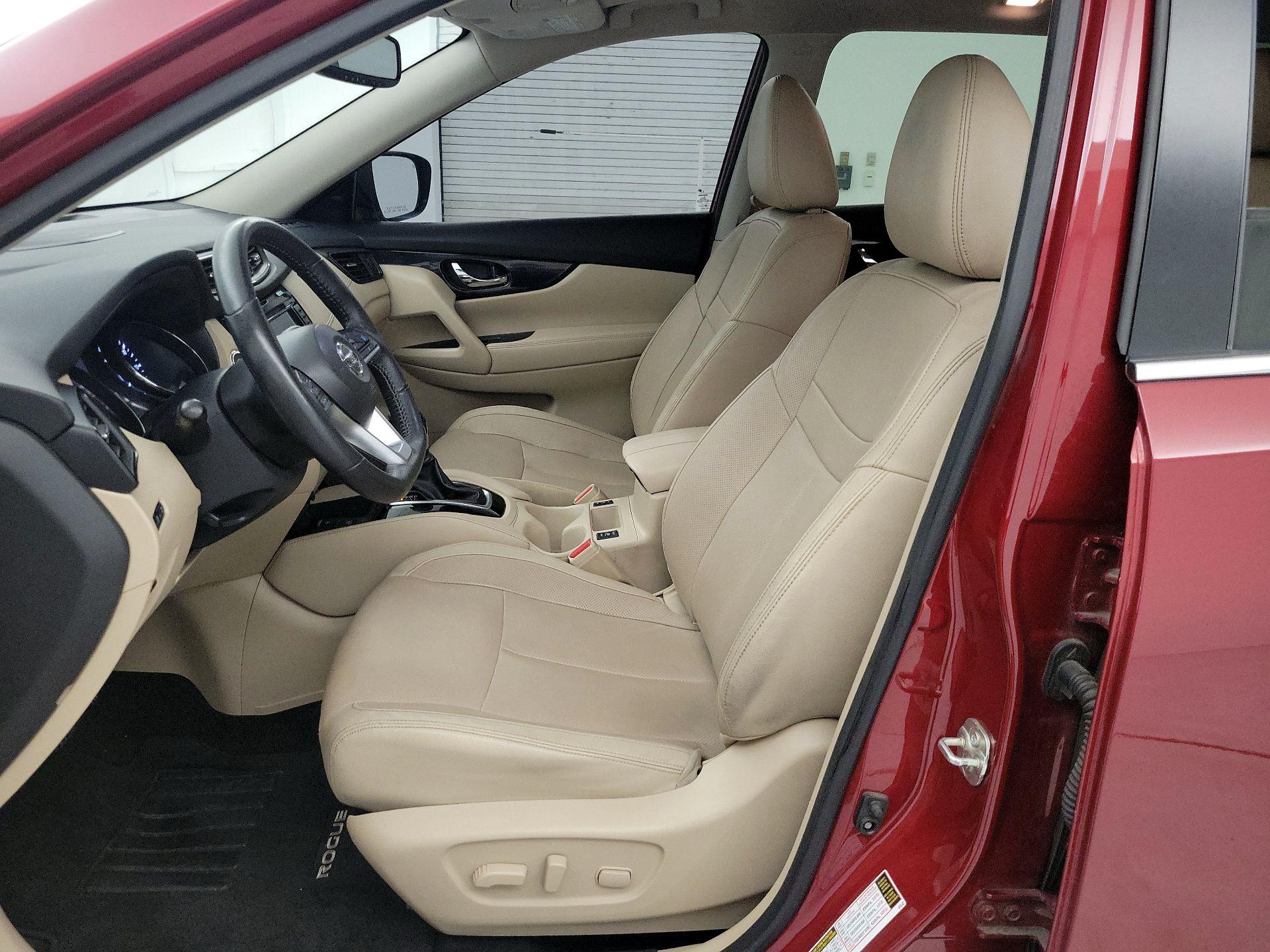 Thumbnail: 2020 Nissan Rogue - 11