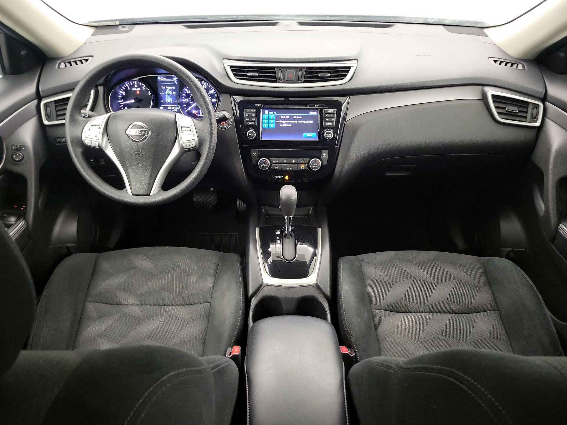 Thumbnail: 2016 Nissan Rogue - 9