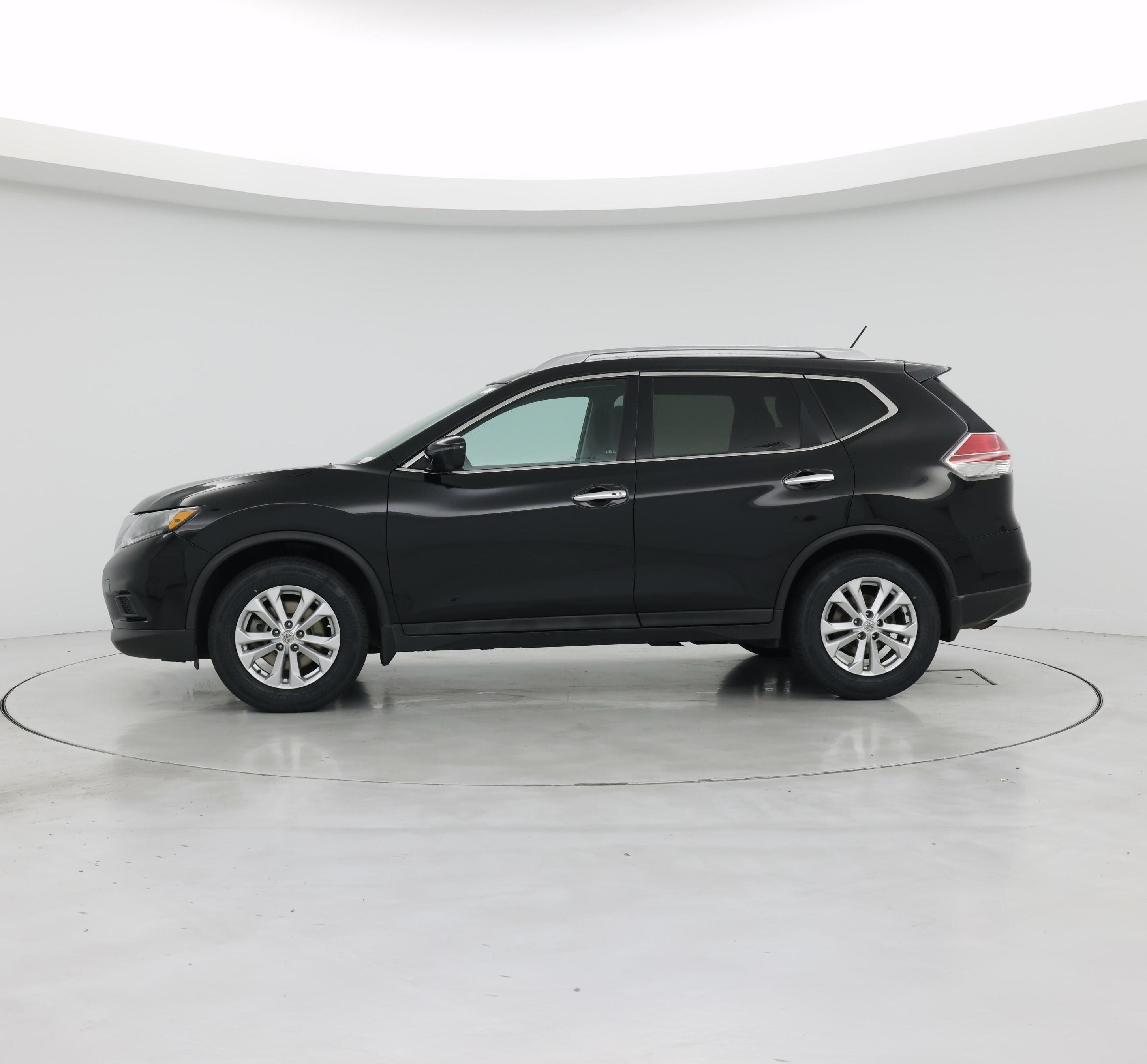 Thumbnail: 2016 Nissan Rogue - 3