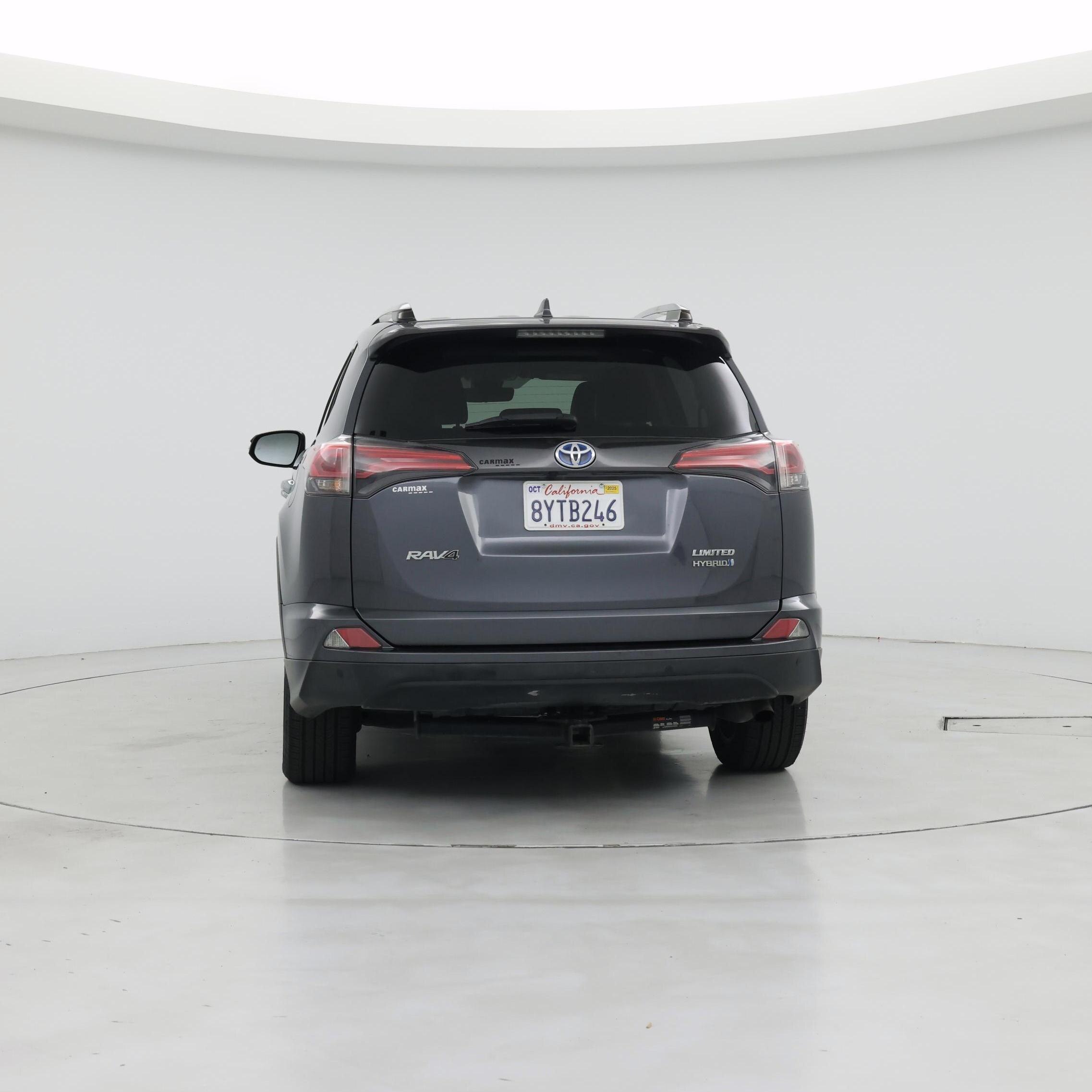 Thumbnail: 2018 Toyota RAV4 - 6