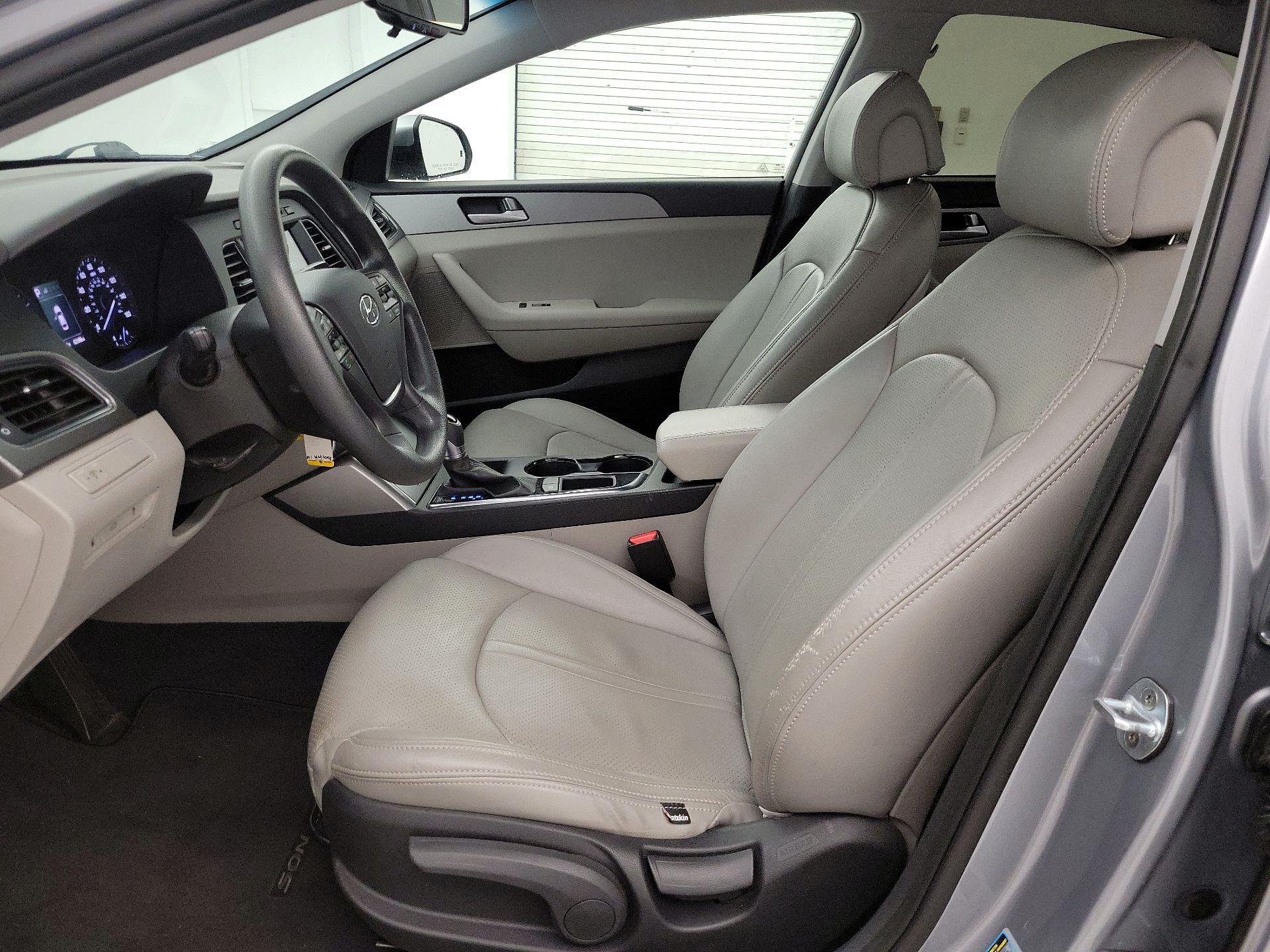 Thumbnail: 2017 Hyundai Sonata - 11