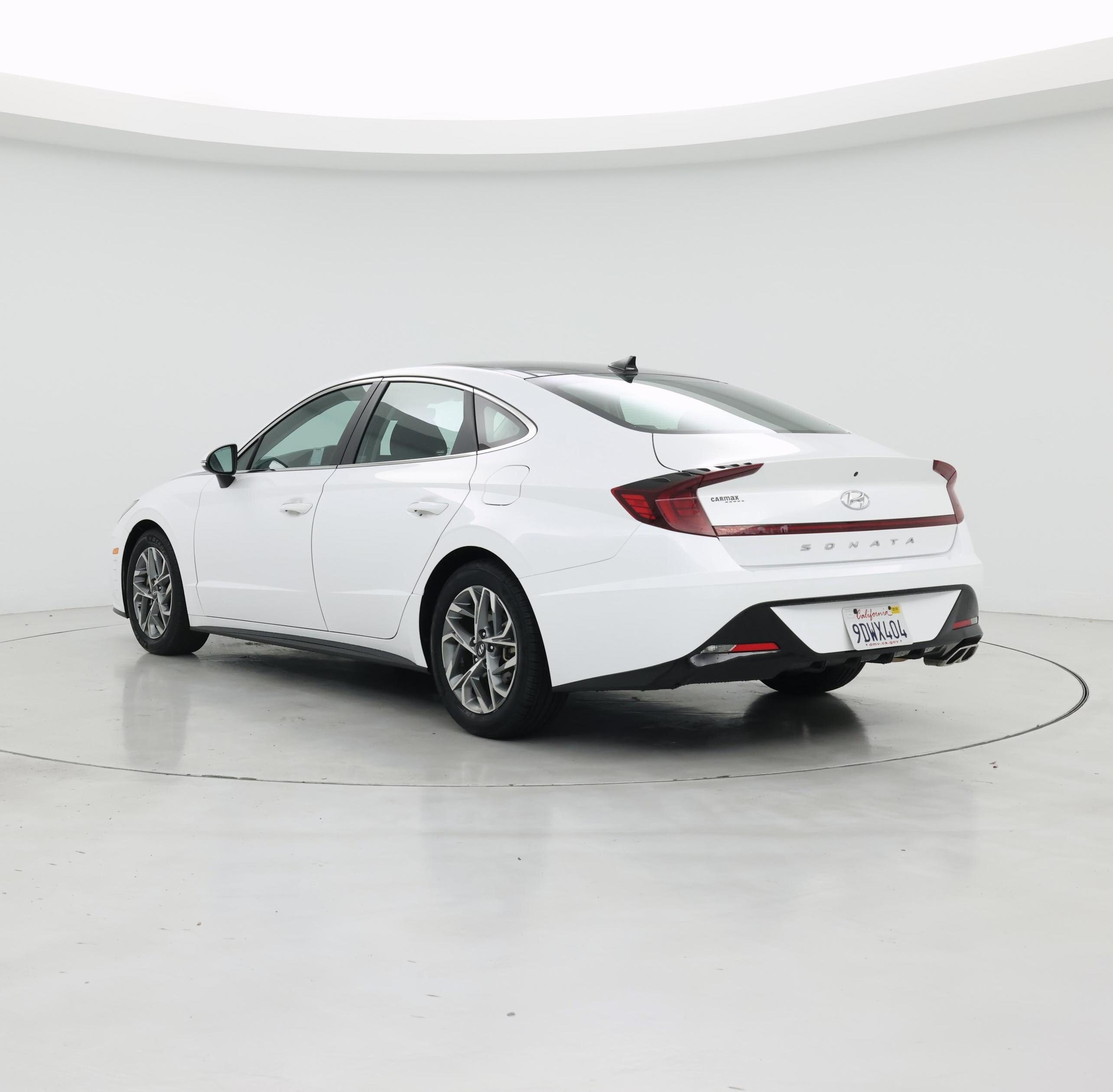 Thumbnail: 2023 Hyundai Sonata - 2