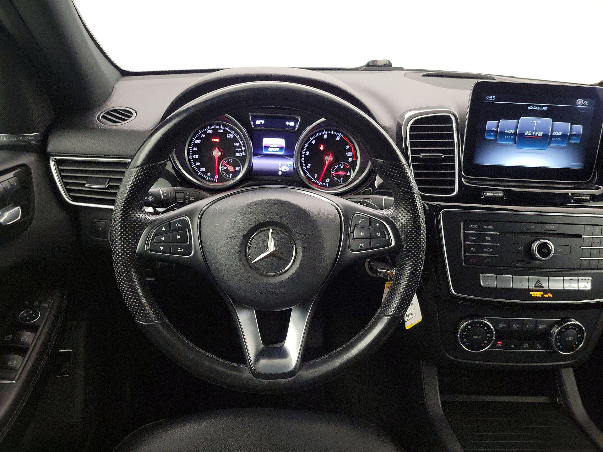 Thumbnail: 2017 Mercedes-Benz GLE - 10