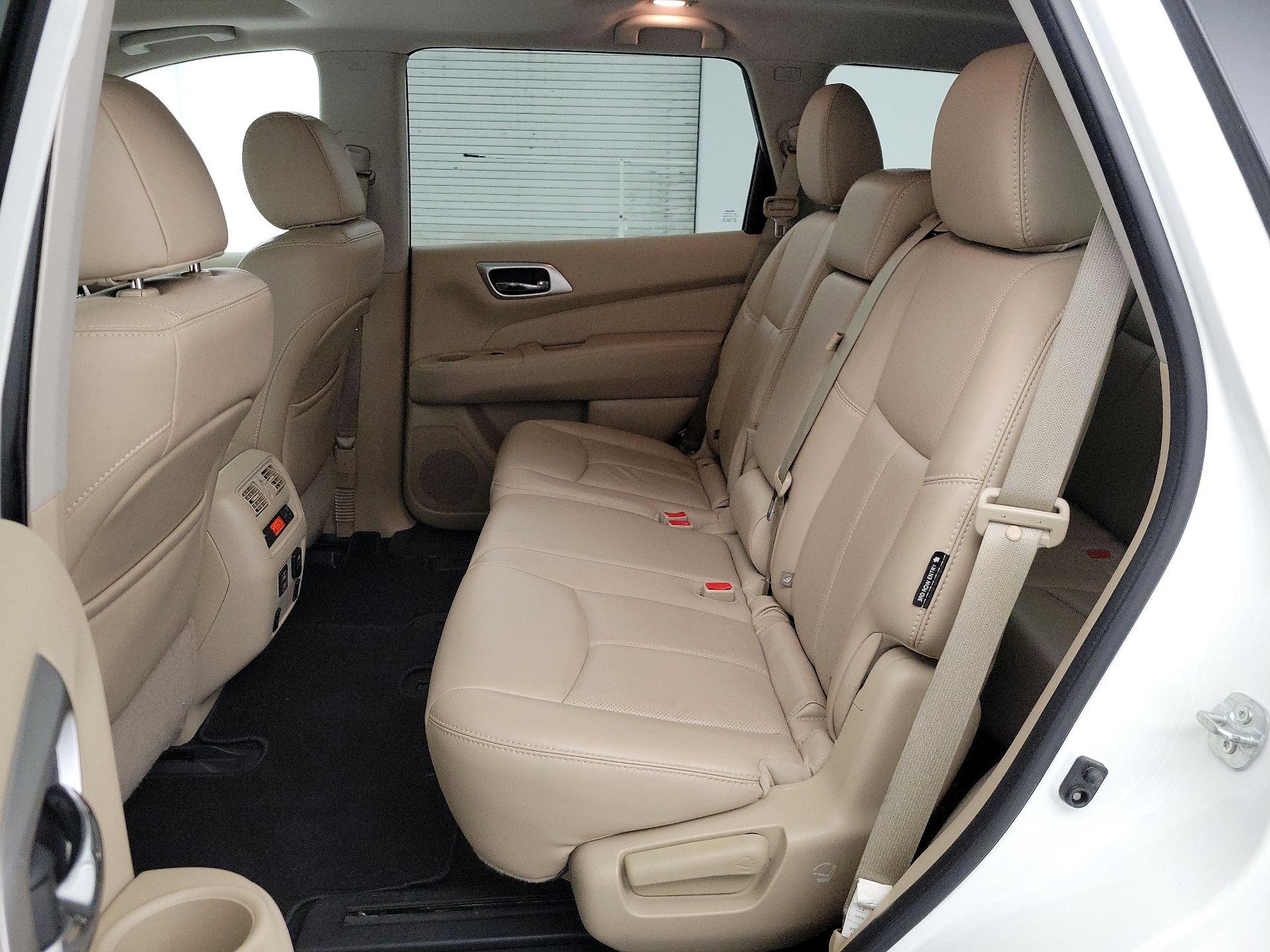 Thumbnail: 2018 Nissan Pathfinder - 19