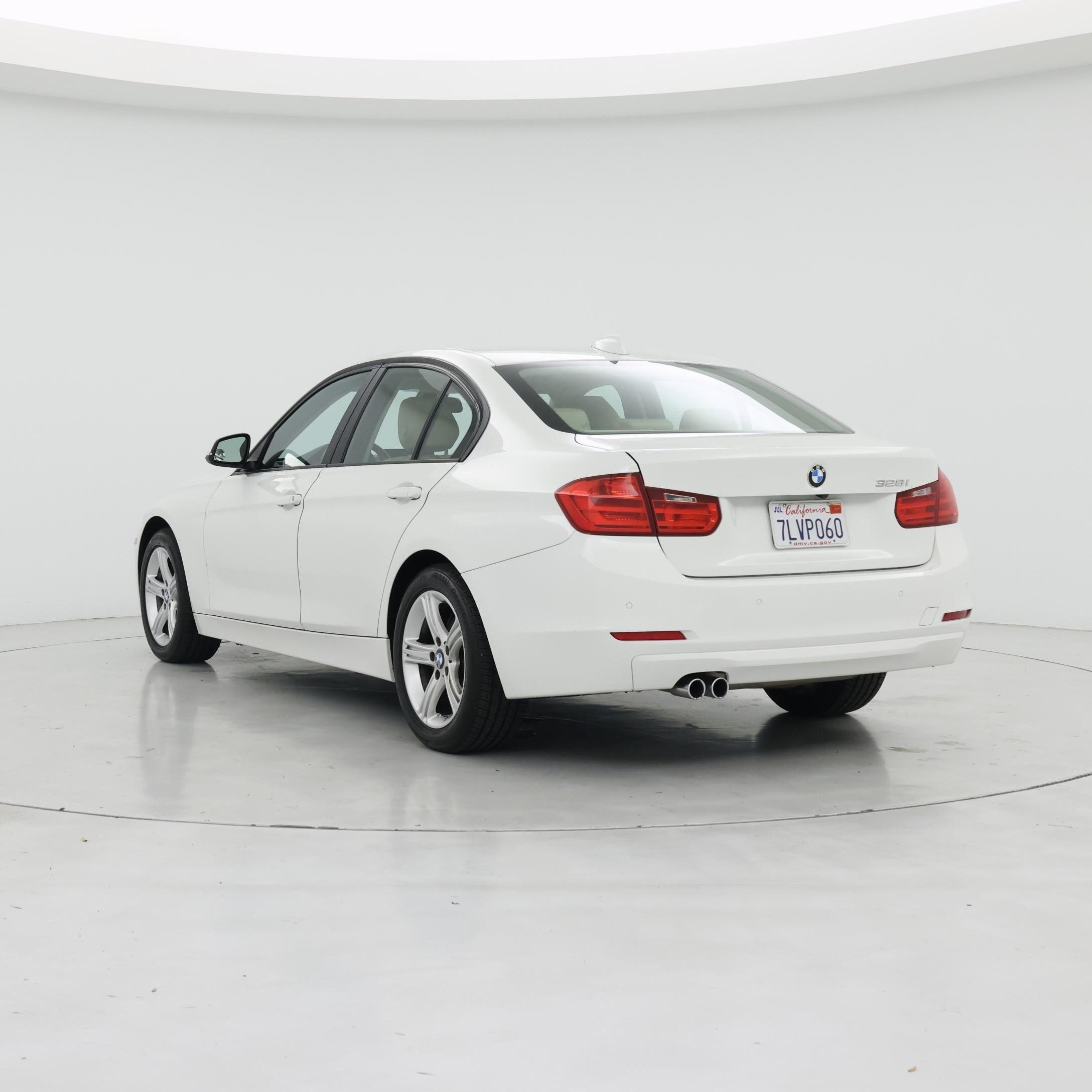 Thumbnail: 2015 BMW 3 Series - 2