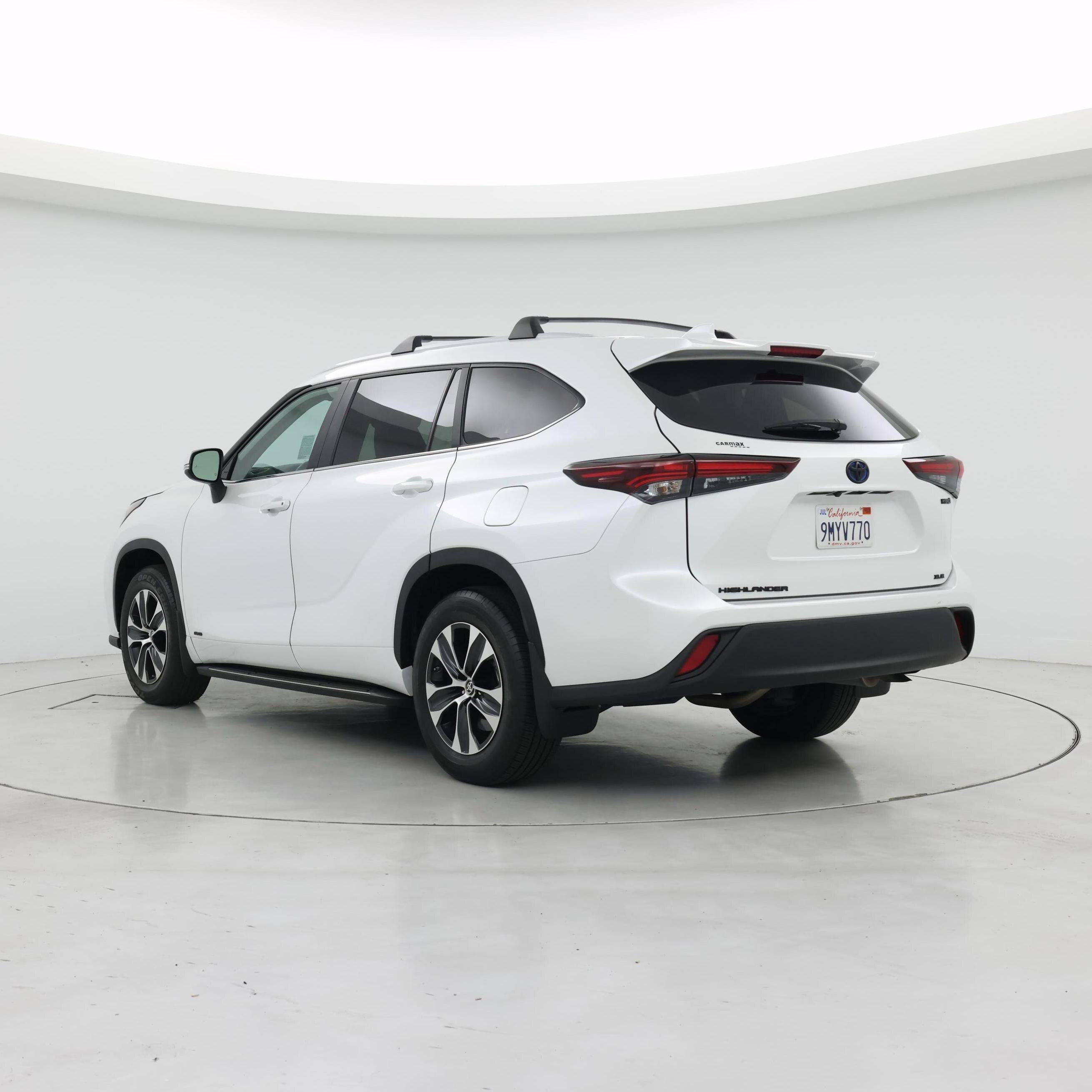 Thumbnail: 2024 Toyota Highlander - 2