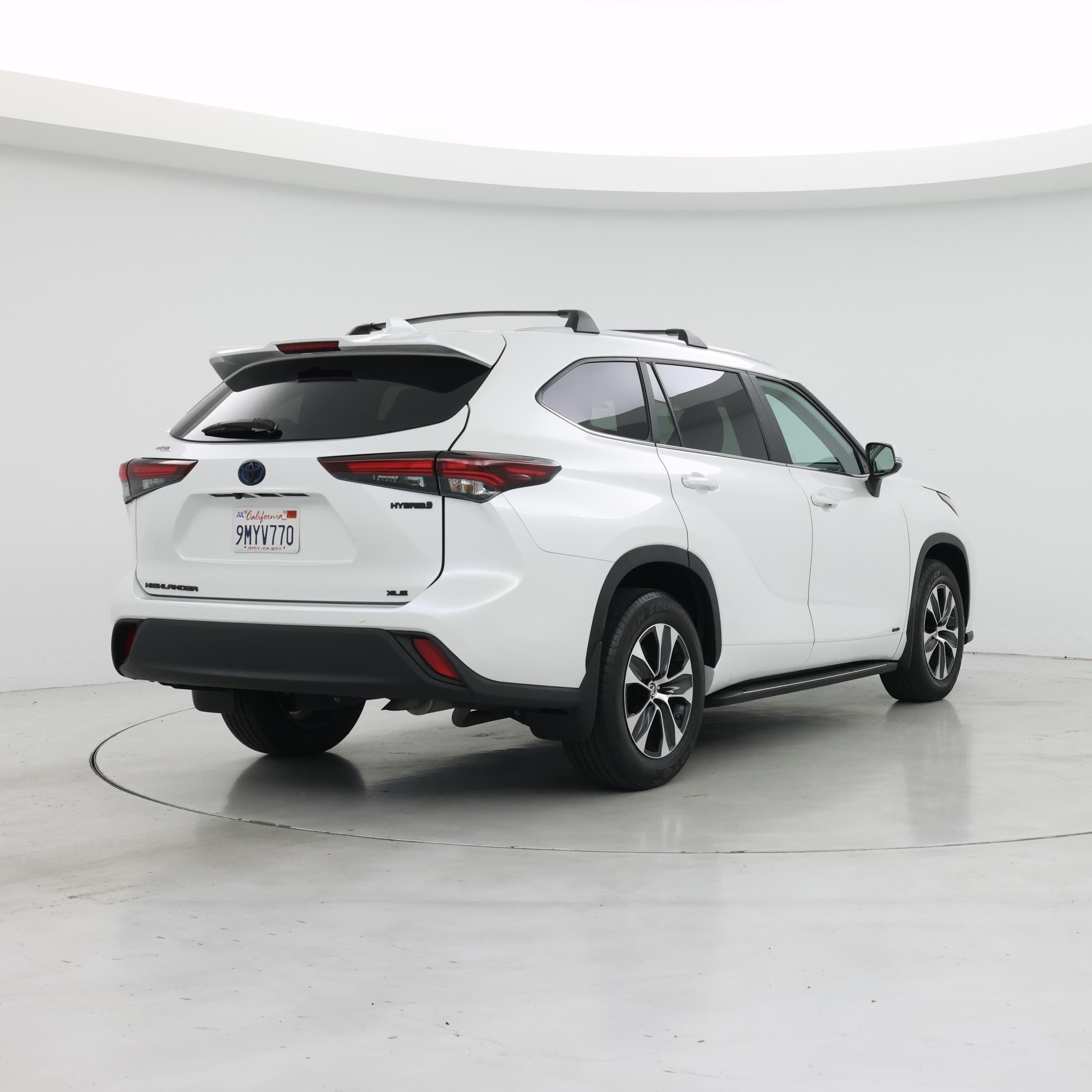 Thumbnail: 2024 Toyota Highlander - 8