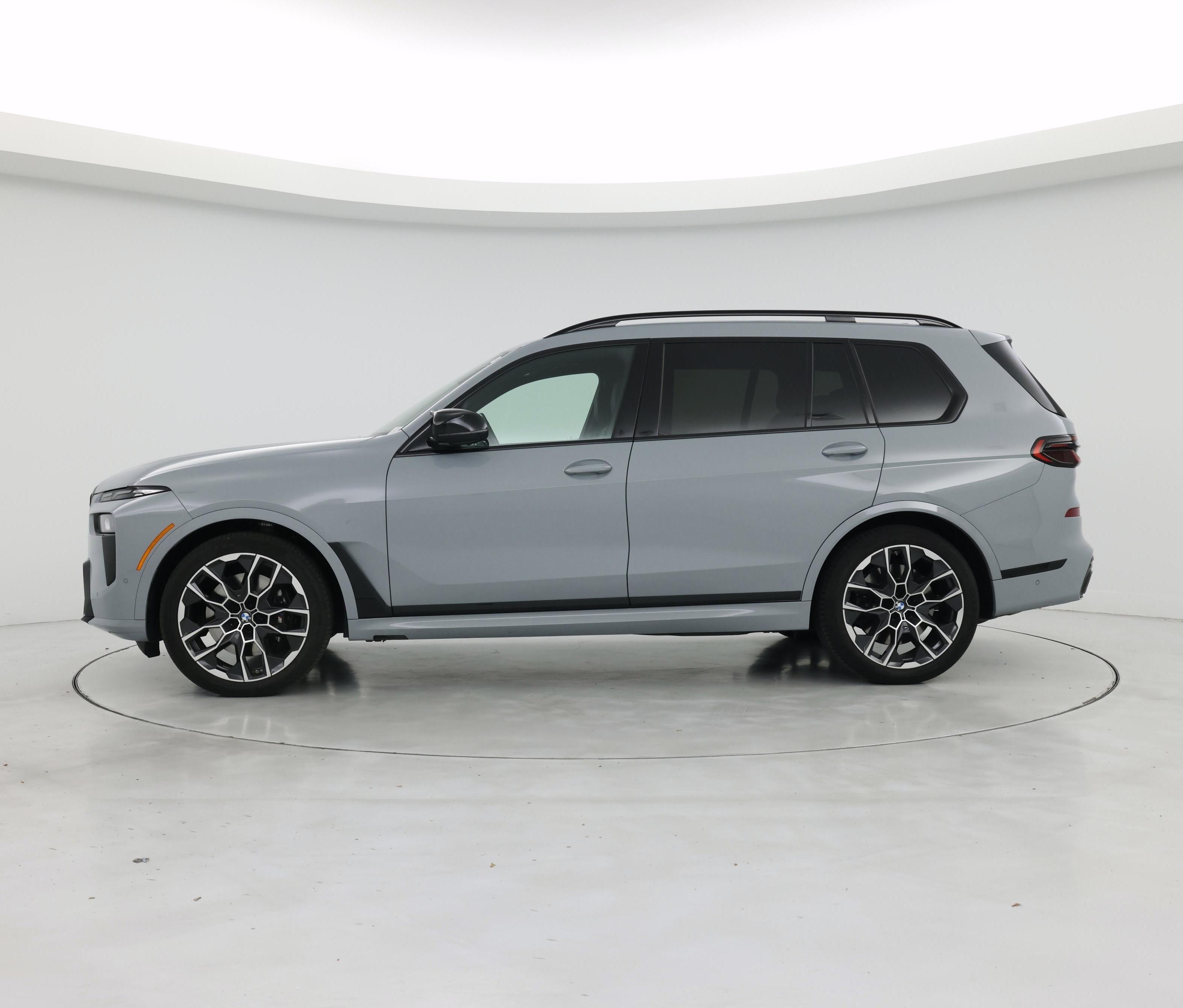 Thumbnail: 2025 BMW X7 - 3
