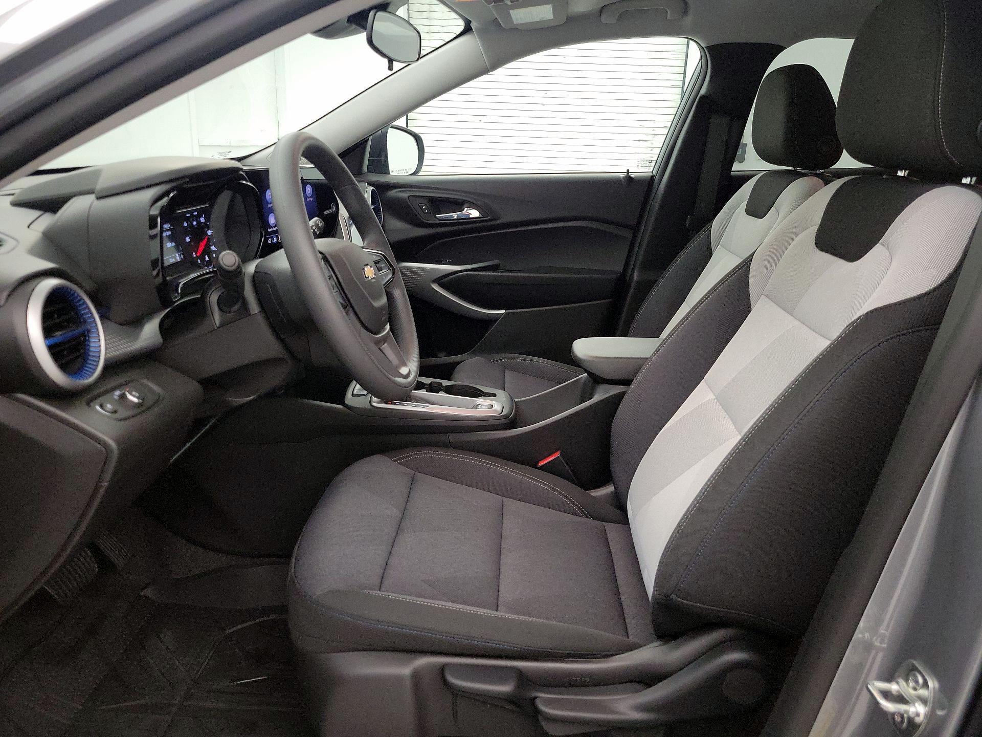 Thumbnail: 2025 Chevrolet Trax - 11