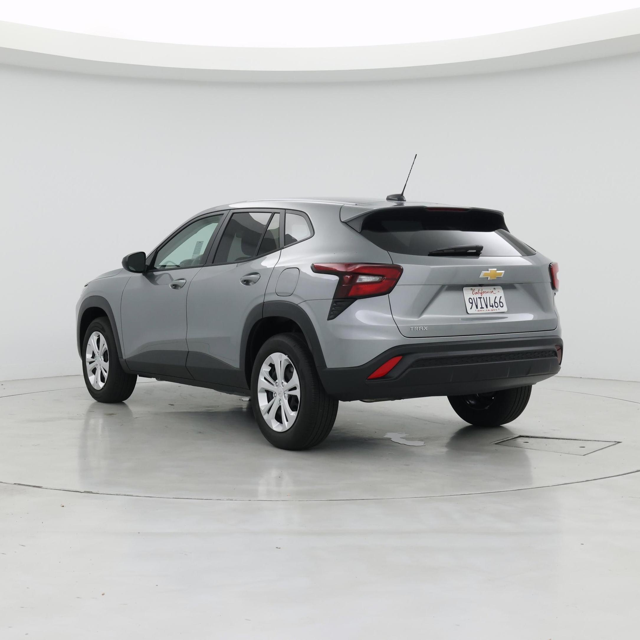 Thumbnail: 2025 Chevrolet Trax - 2