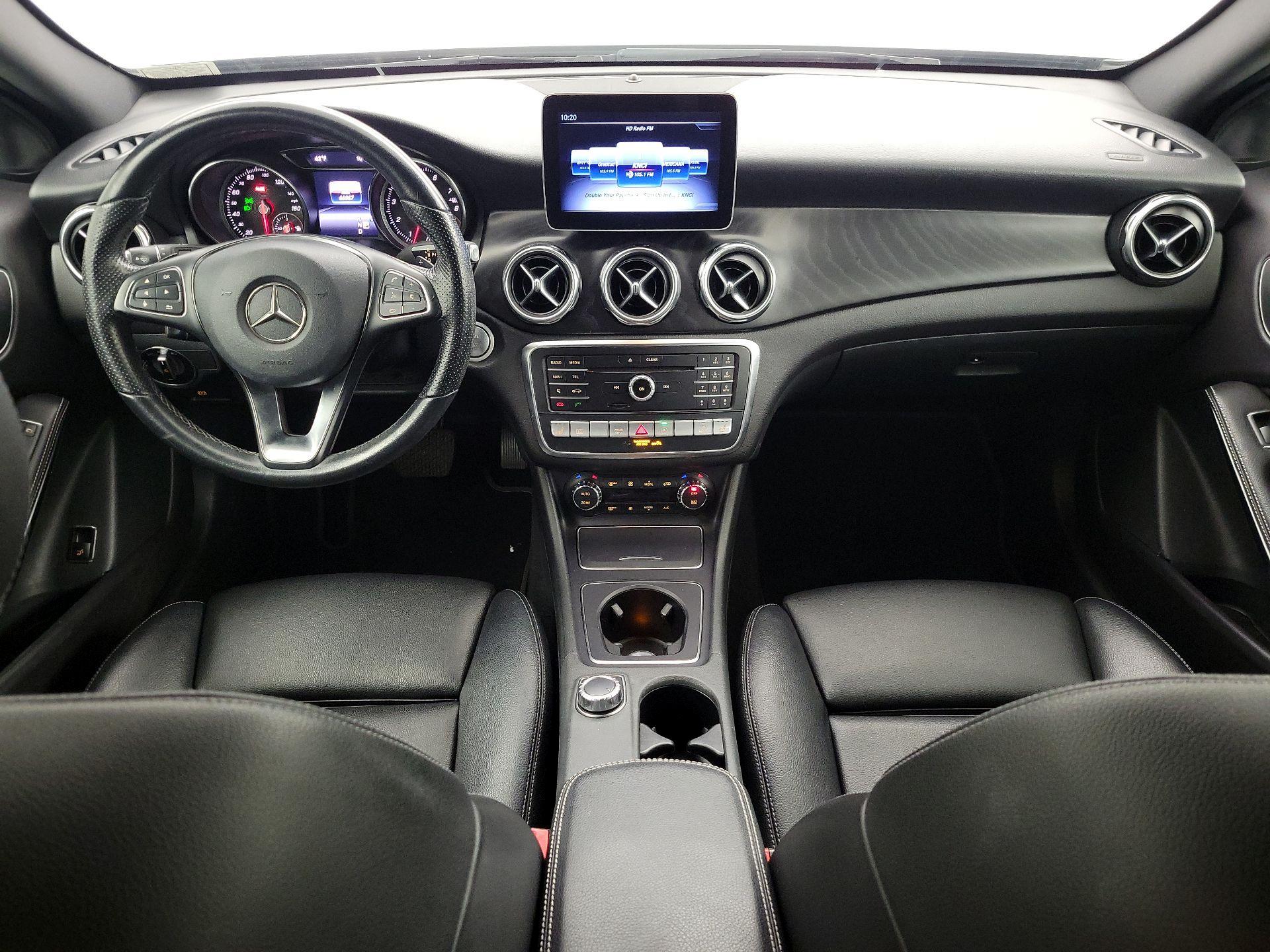 Thumbnail: 2019 Mercedes-Benz GLA - 9