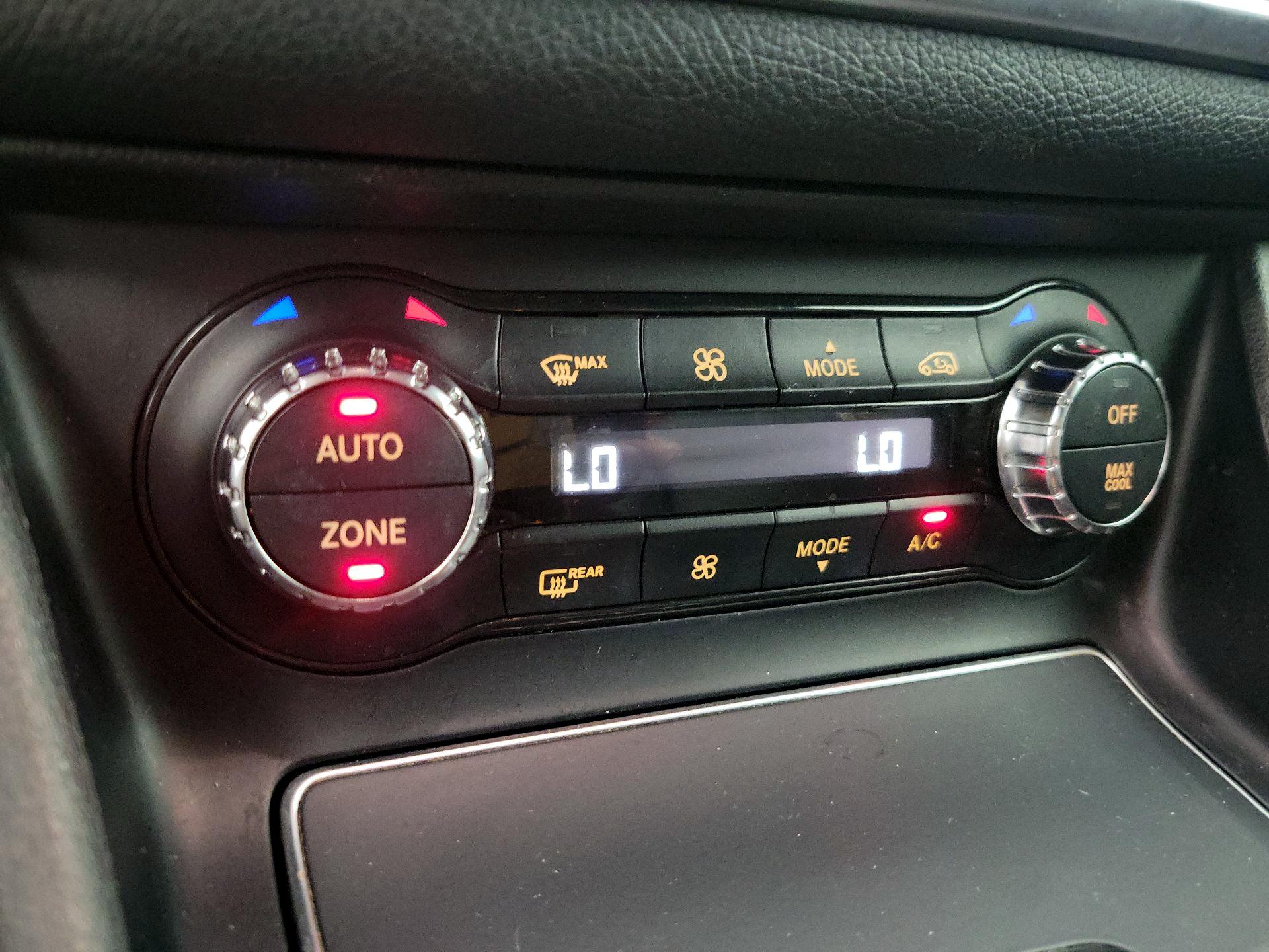 Thumbnail: 2019 Mercedes-Benz GLA - 15