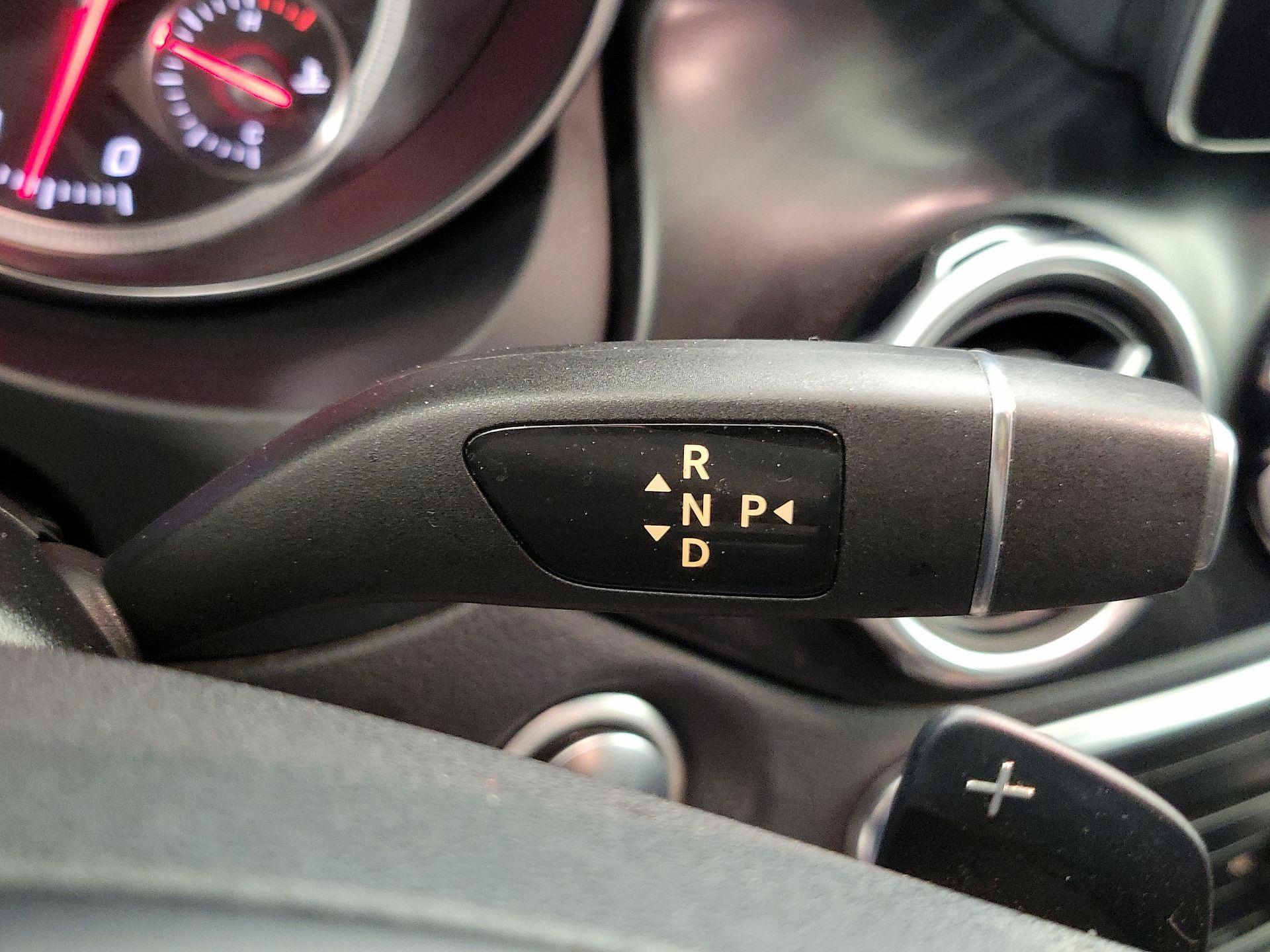 Thumbnail: 2019 Mercedes-Benz GLA - 16