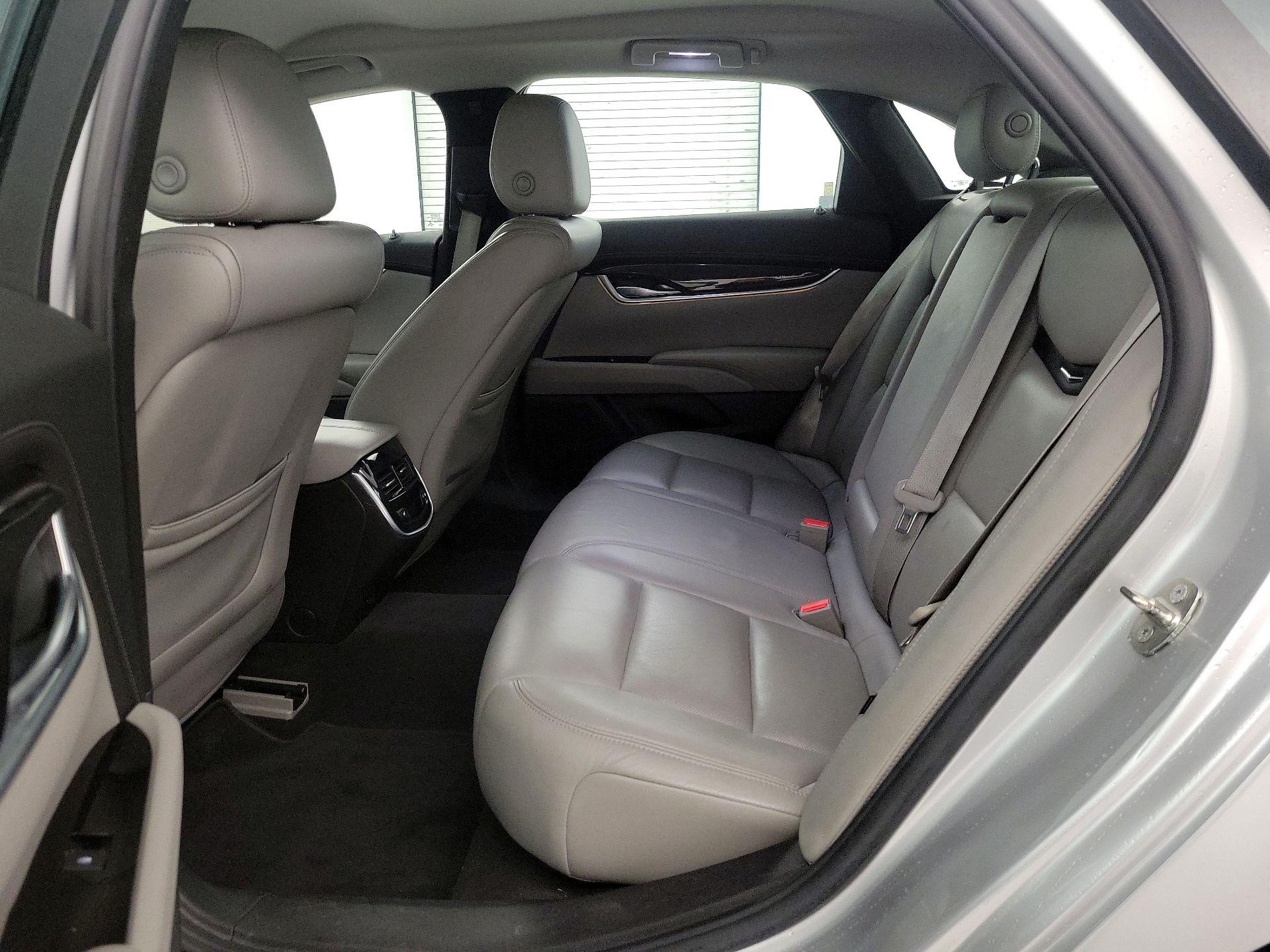Thumbnail: 2017 Cadillac XTS - 20
