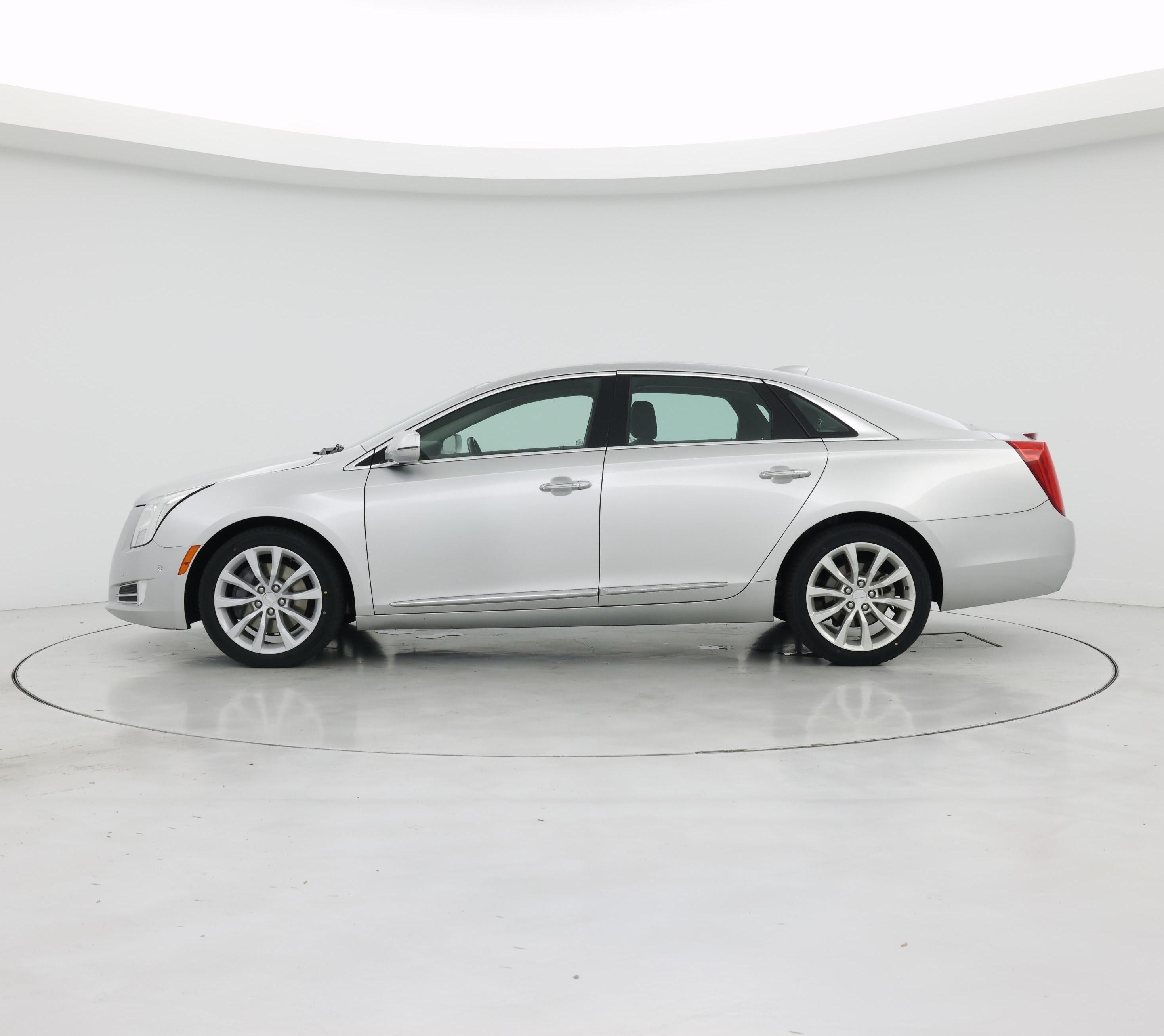 Thumbnail: 2017 Cadillac XTS - 3