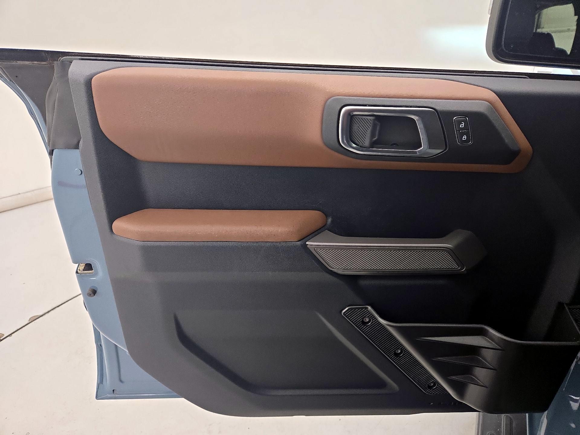 Thumbnail: 2022 Ford Bronco - 12