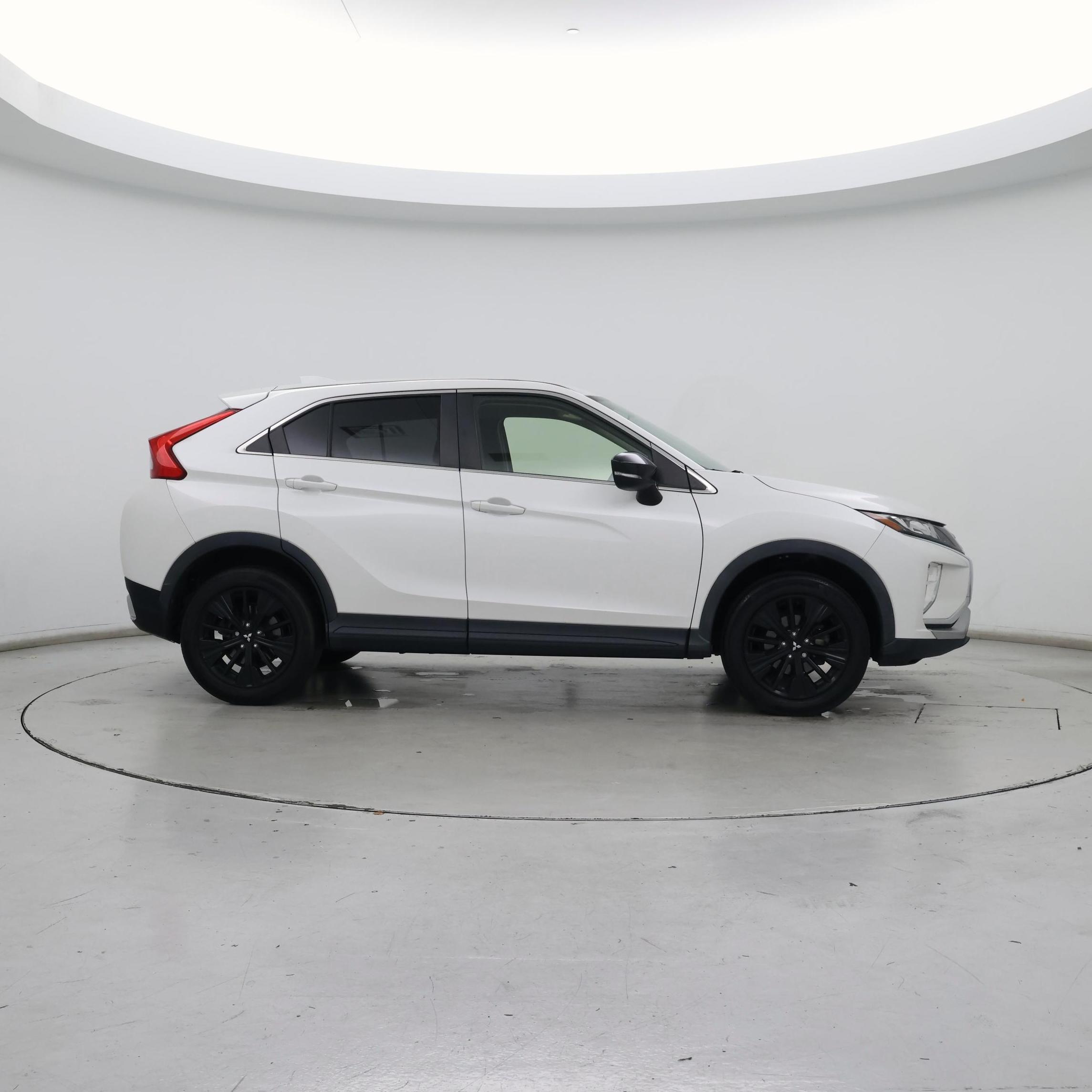 Thumbnail: 2019 Mitsubishi Eclipse Cross - 7