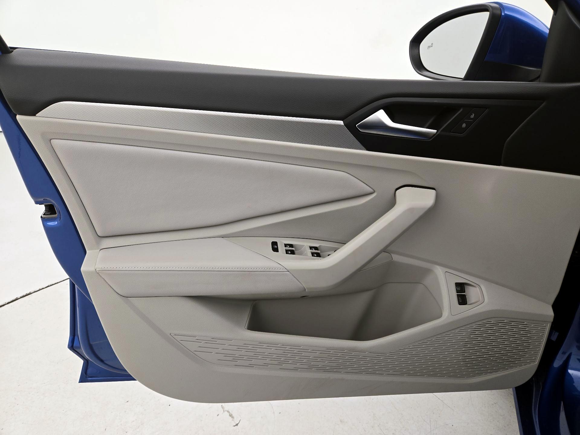 Thumbnail: 2024 Volkswagen Jetta - 12