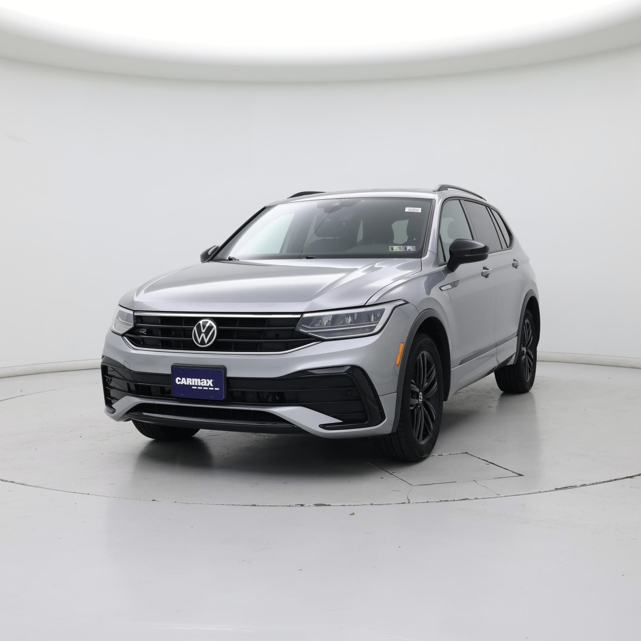Thumbnail: 2022 Volkswagen Tiguan - 4