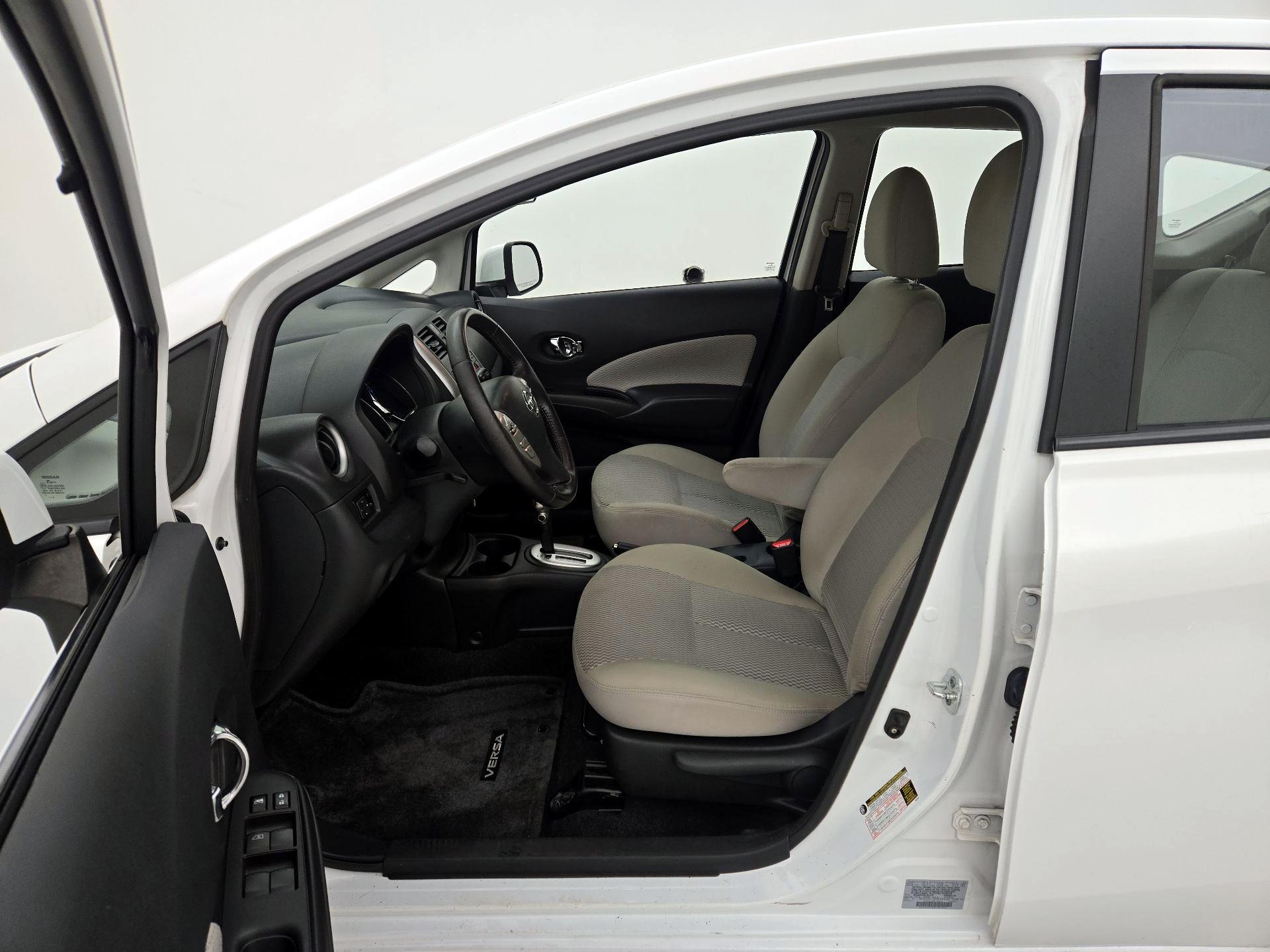 Thumbnail: 2014 Nissan Versa Note - 11