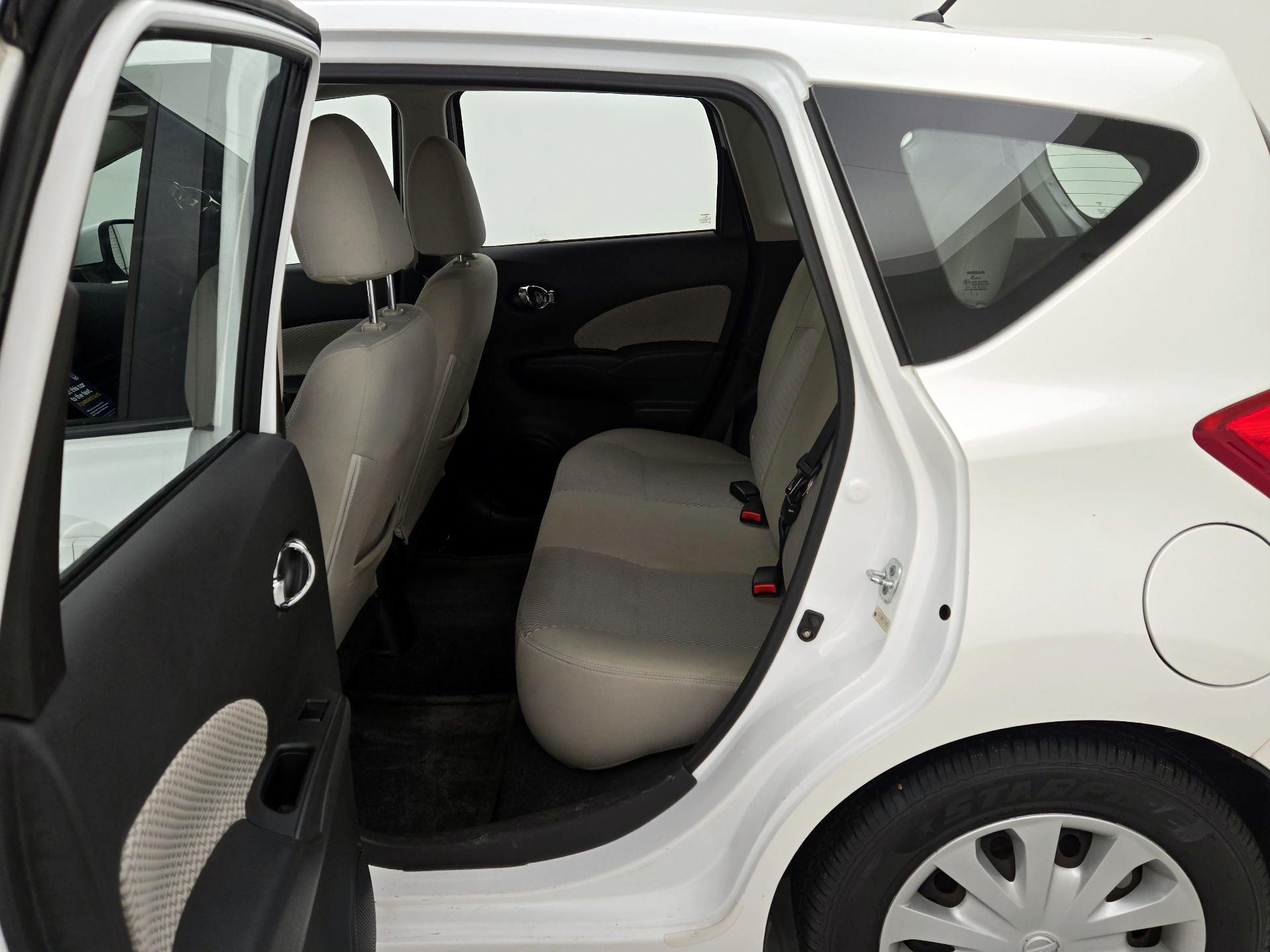 Thumbnail: 2014 Nissan Versa Note - 17