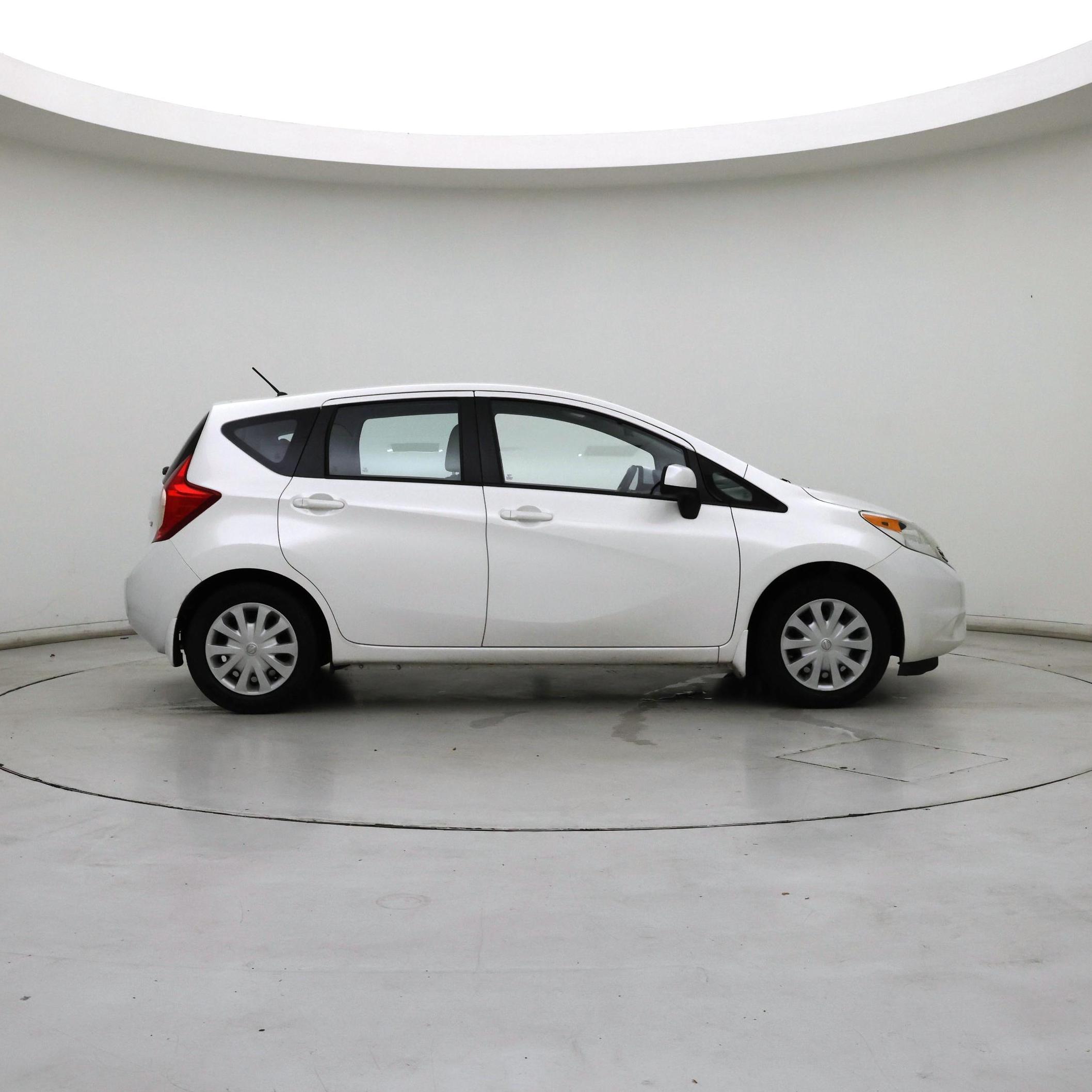 Thumbnail: 2014 Nissan Versa Note - 7