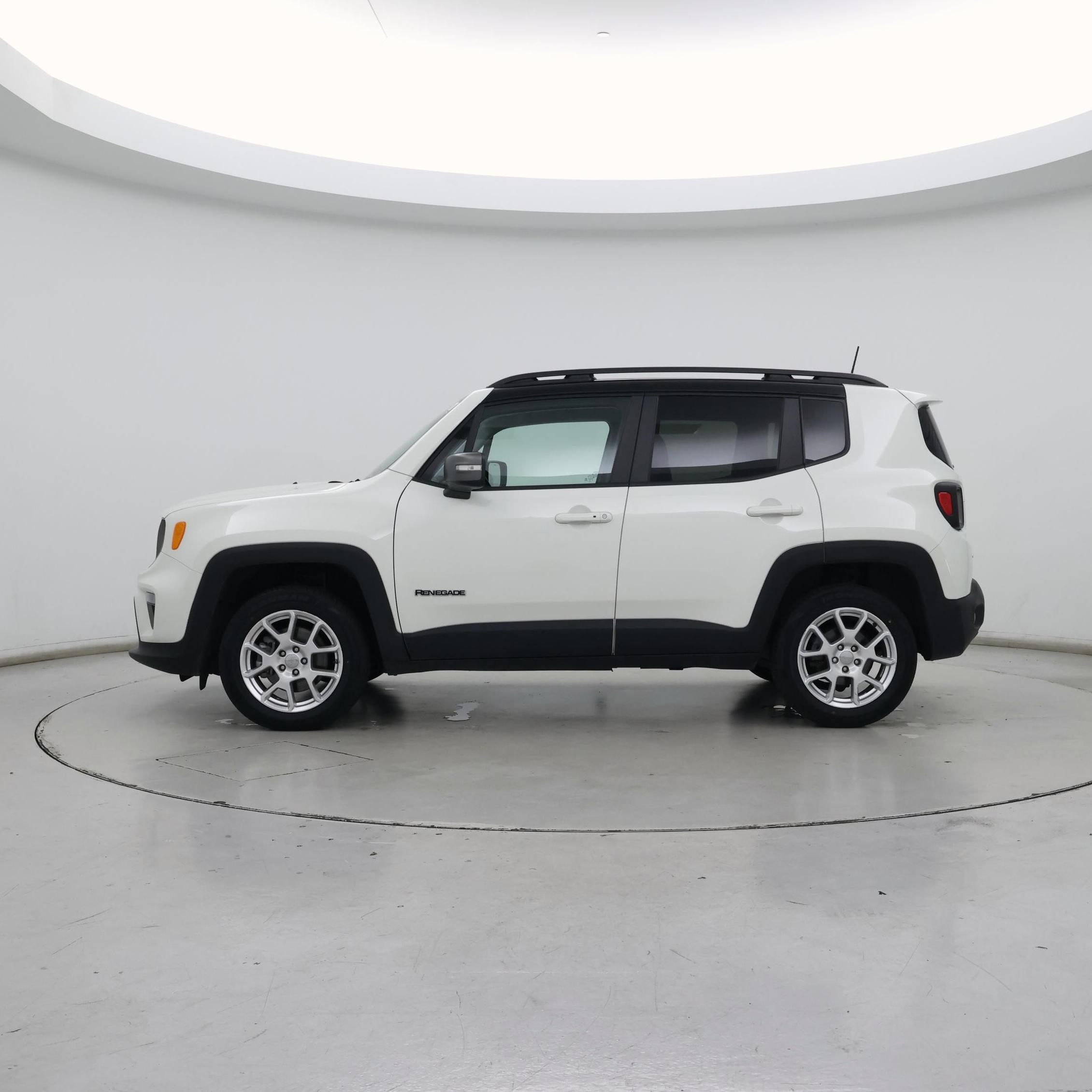 Thumbnail: 2021 Jeep Renegade - 3