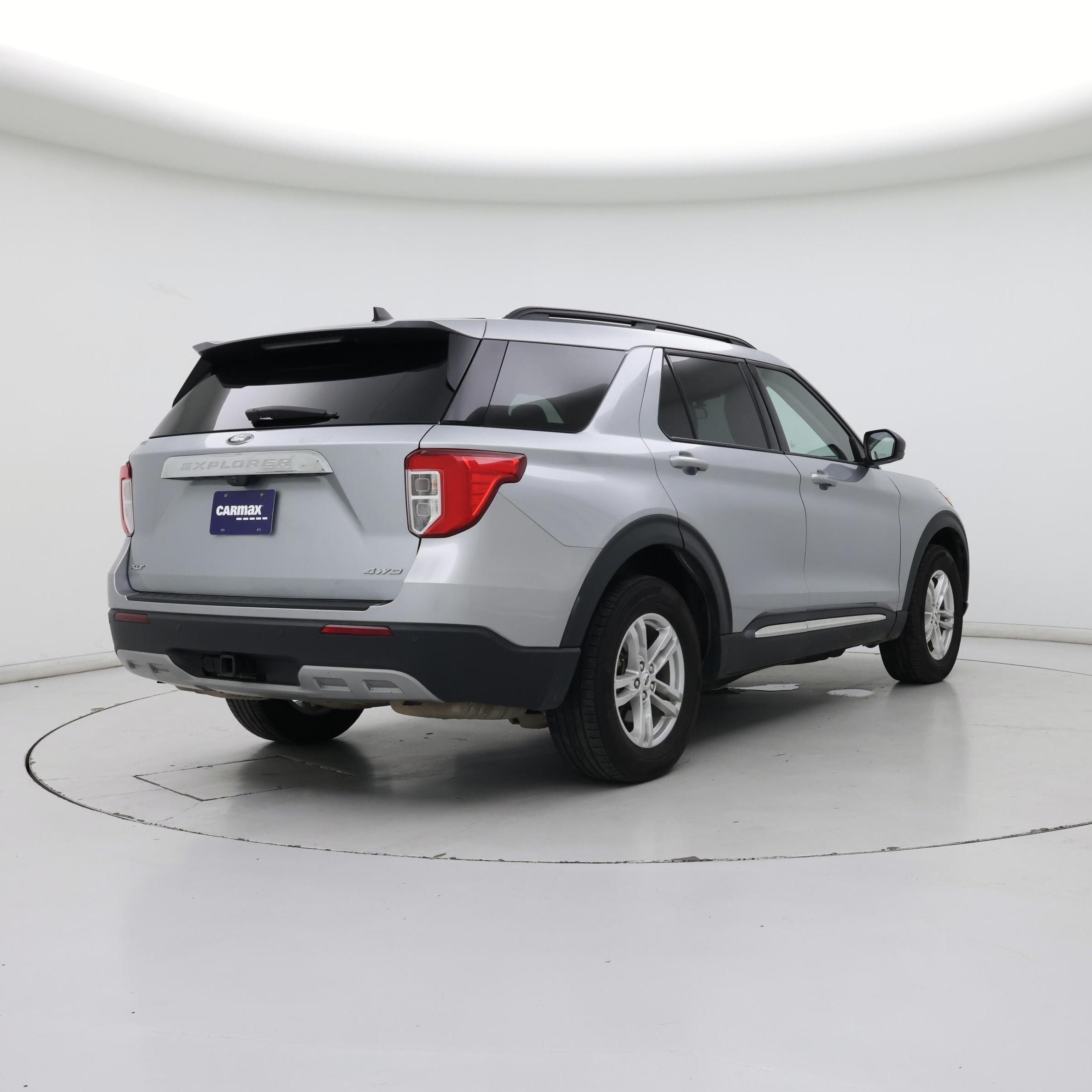 Thumbnail: 2023 Ford Explorer - 8