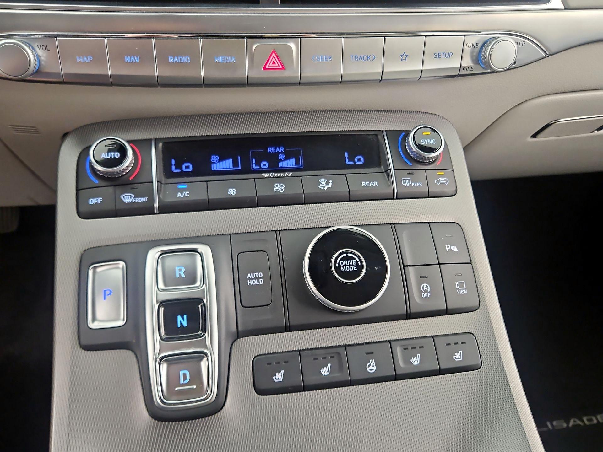 Thumbnail: 2021 Hyundai Palisade - 16