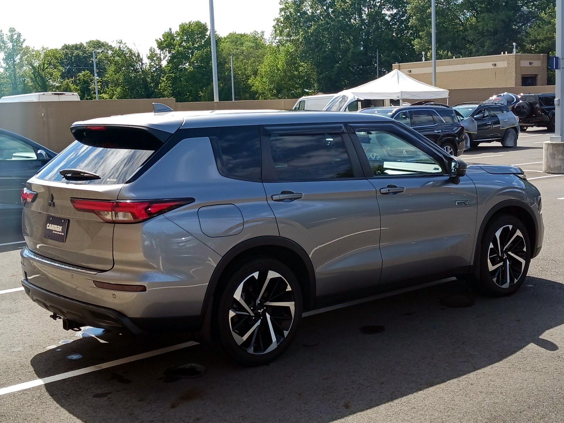 Thumbnail: 2023 Mitsubishi Outlander - 5