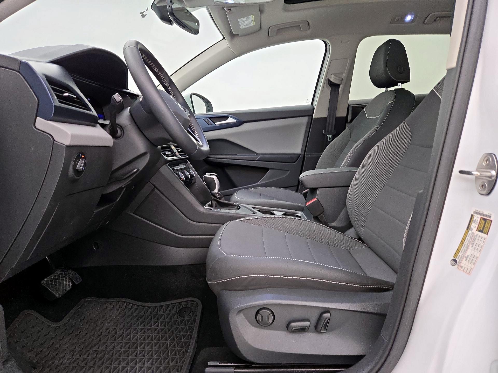 Thumbnail: 2023 Volkswagen Taos - 11