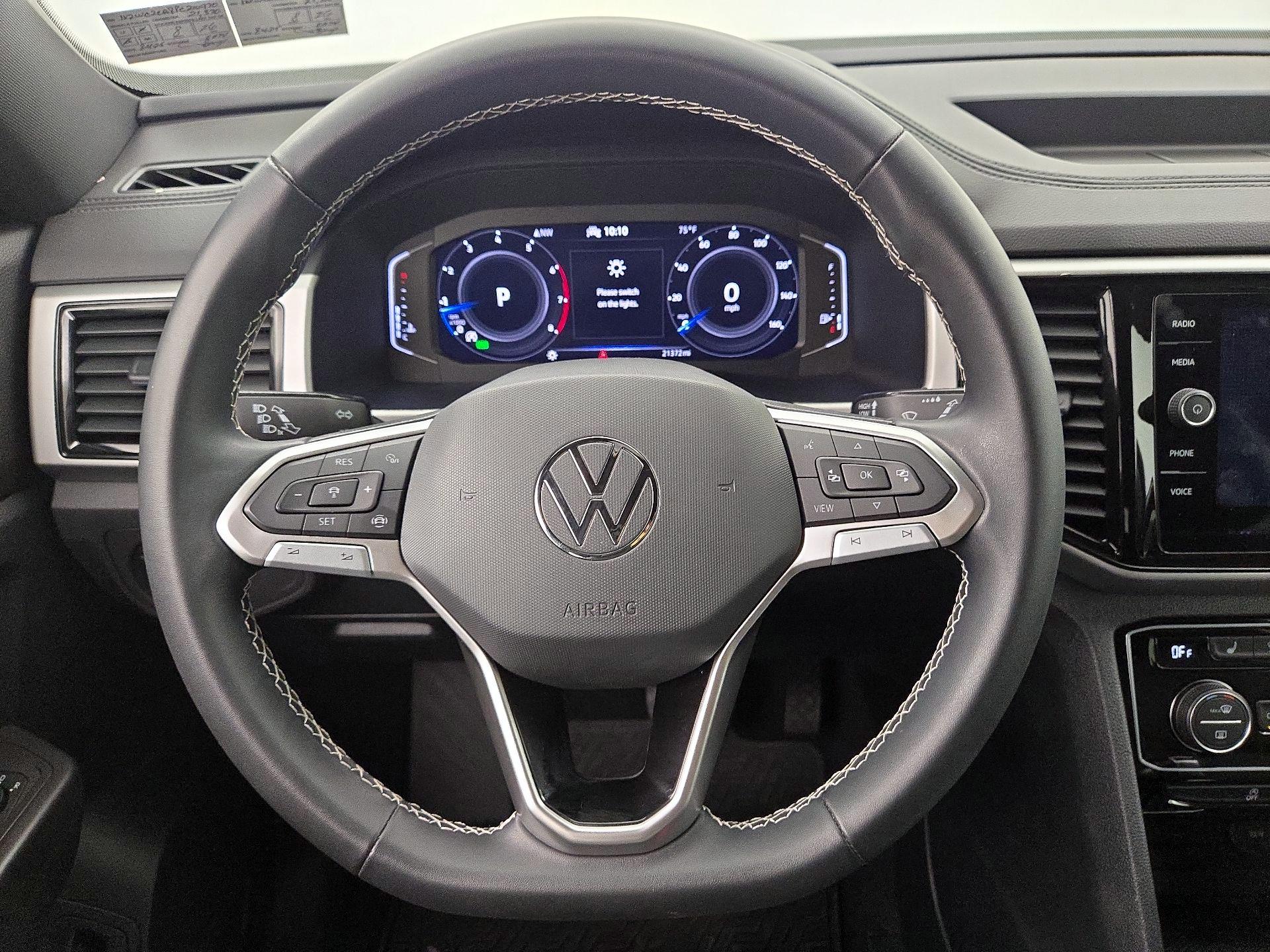 Thumbnail: 2023 Volkswagen Atlas - 10