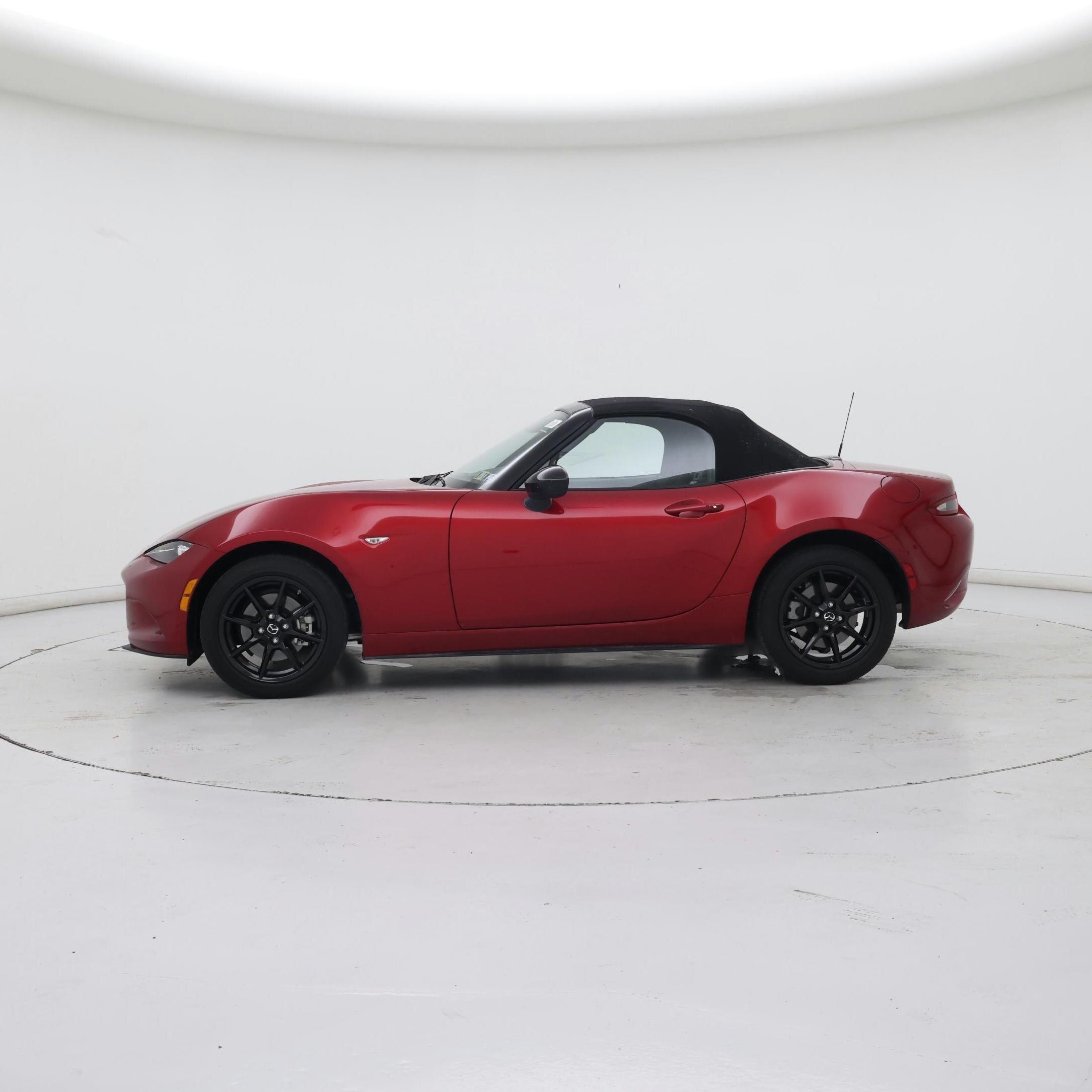 Thumbnail: 2020 Mazda MX-5 Miata - 3